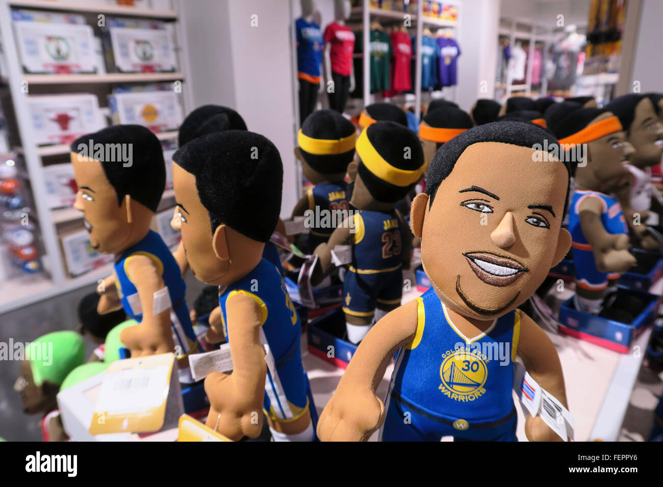 Golden State Warriors Stephen Curry 10 giocatore Plush Doll, NBA Flagship Store, 545 Fifth Avenue, New York Foto Stock