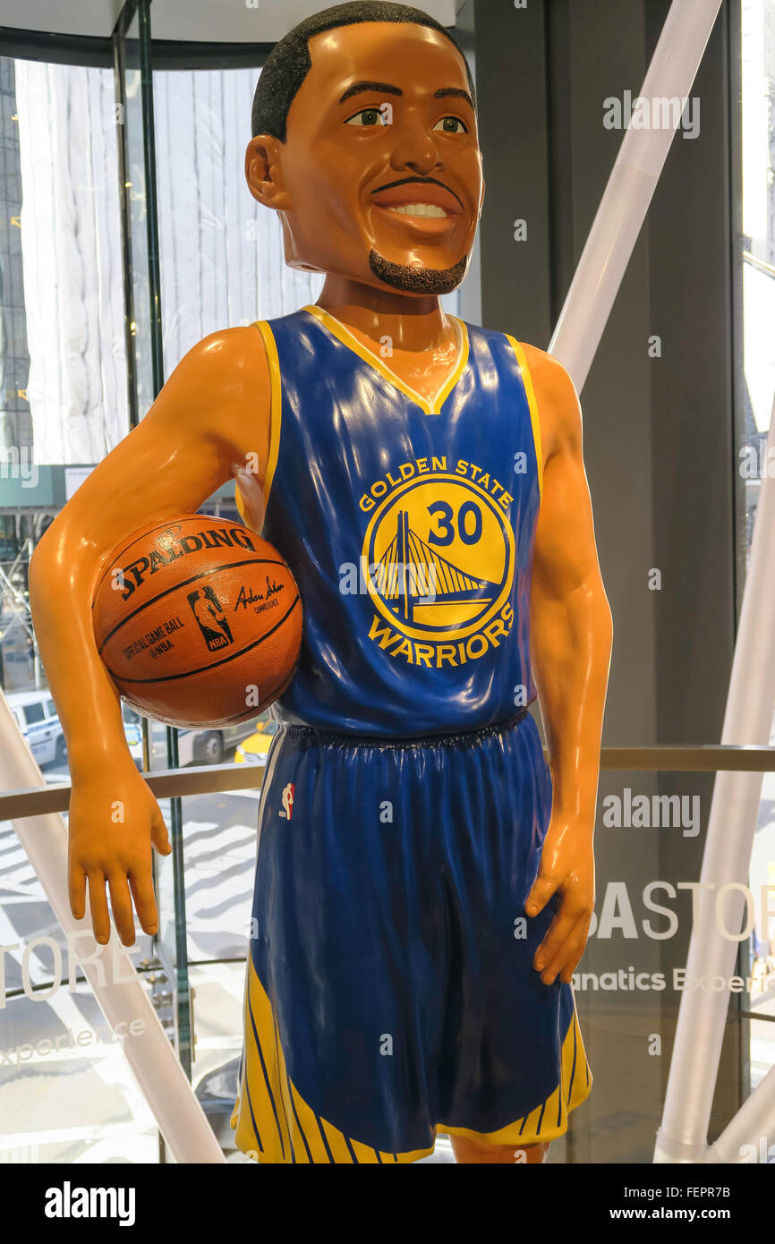 Bobblehead gigante di Stephen Curry,NBA Flagship Store, 545 Fifth Avenue, New York Foto Stock