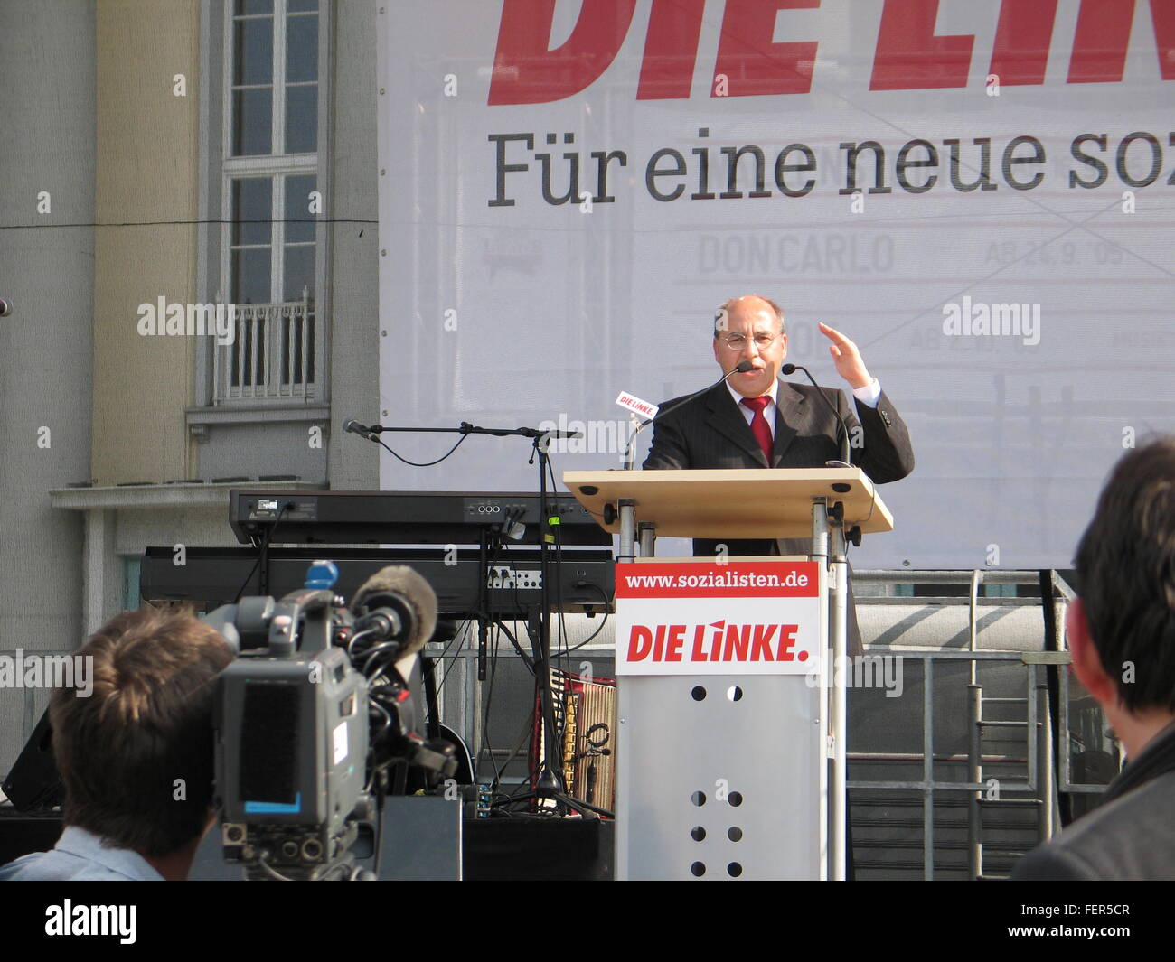 Gregor Gysi dal partito tedesco 'Die Linke', all'elezione 2005, a Saarbrücken, Germania Foto Stock