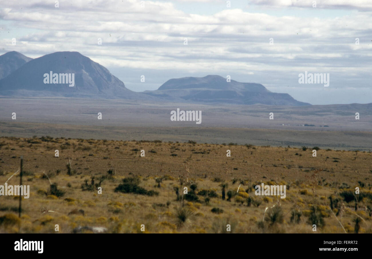 El Paso, Texas, è una città importante situata nella regione occidentale dello stato. Conosciuta per la sua diversità culturale, si trova al confine tra gli Stati Uniti e il Messico e ha una ricca storia modellata dalla sua posizione e dal fiume Rio grande. Foto Stock