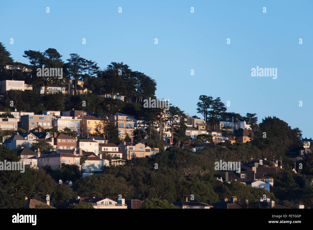 Case che si affacciano su portale ovest area in San Francisco, California, Stati Uniti d'America accesa dal tardo pomeriggio alla luce del sole Foto Stock