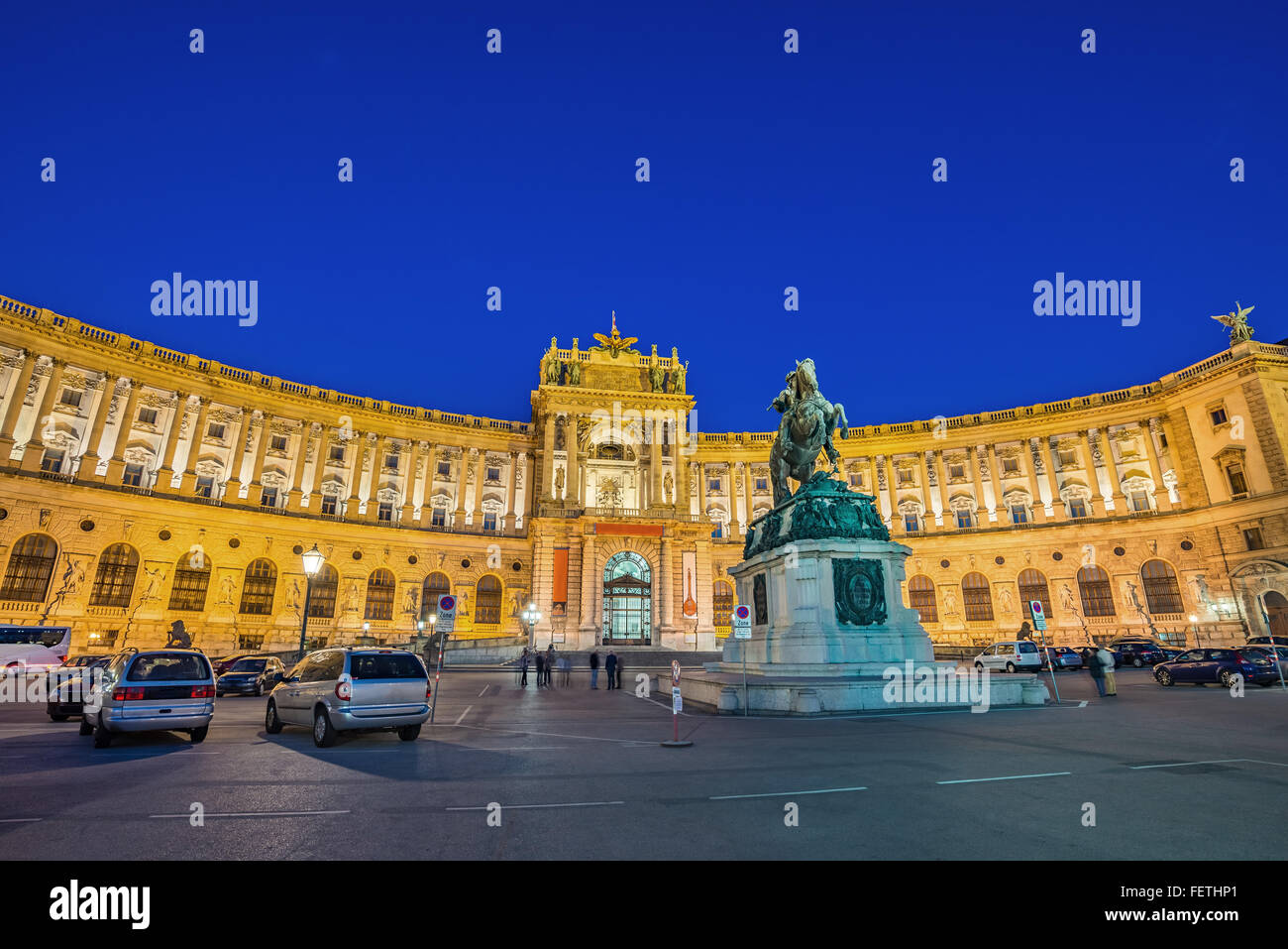 Il Palazzo Imperiale Hofburg di notte , Vienna , Austria Foto Stock