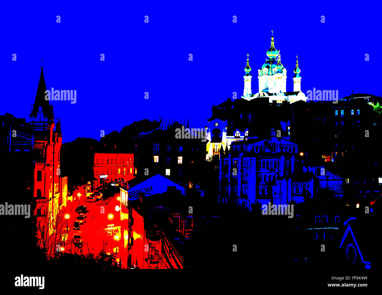 Kiev, Ucraina. Bella vista notturna della antica via Andrea della discesa e la chiesa di S. Andrea Foto Stock