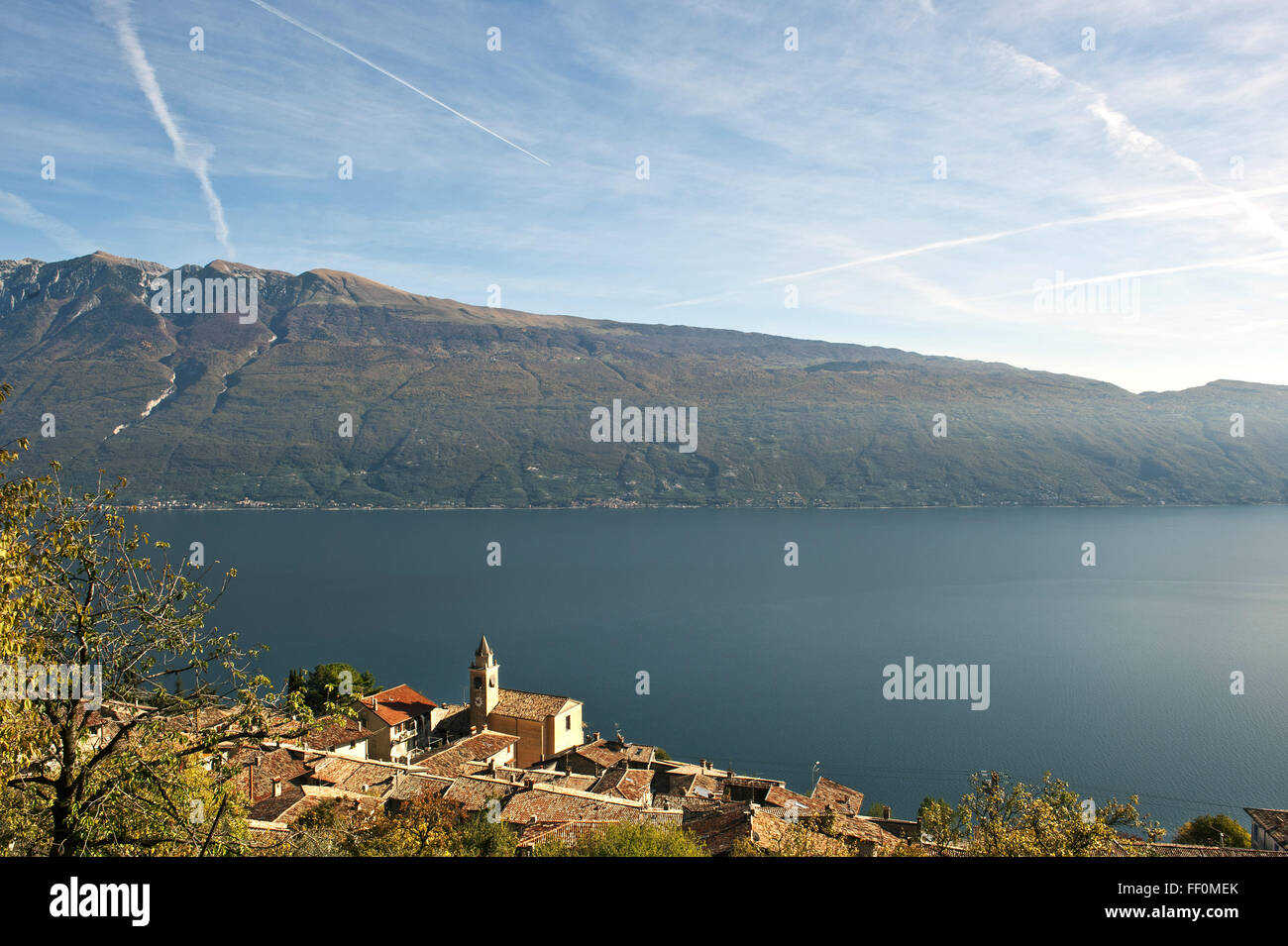 Muslone, Gargnano, vista della sponda orientale del Lago di Garda, provincia di Brescia, Lombardia, Italia Foto Stock