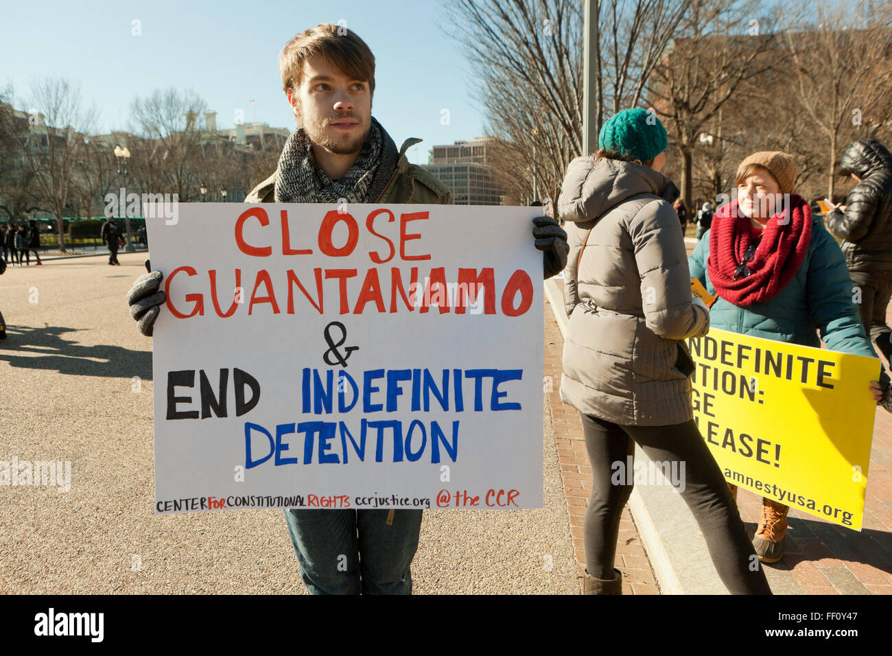 11 gennaio 2016 - Washington DC, Stati Uniti d'America: attivisti per i diritti umani protestare davanti alla Casa Bianca per la chiusura di Guantanamo Foto Stock