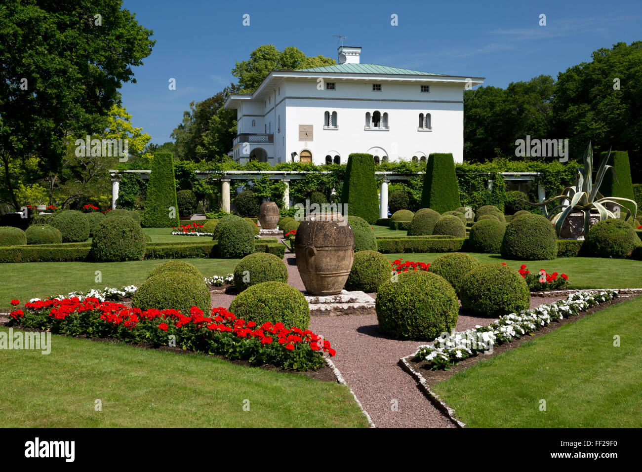 RoyaRM residenza estiva di SoRMRMiden PaRMace e giardini, BorghoRMm, ORMand, a sud-est della Svezia, Svezia, Scandinavia, Europa Foto Stock