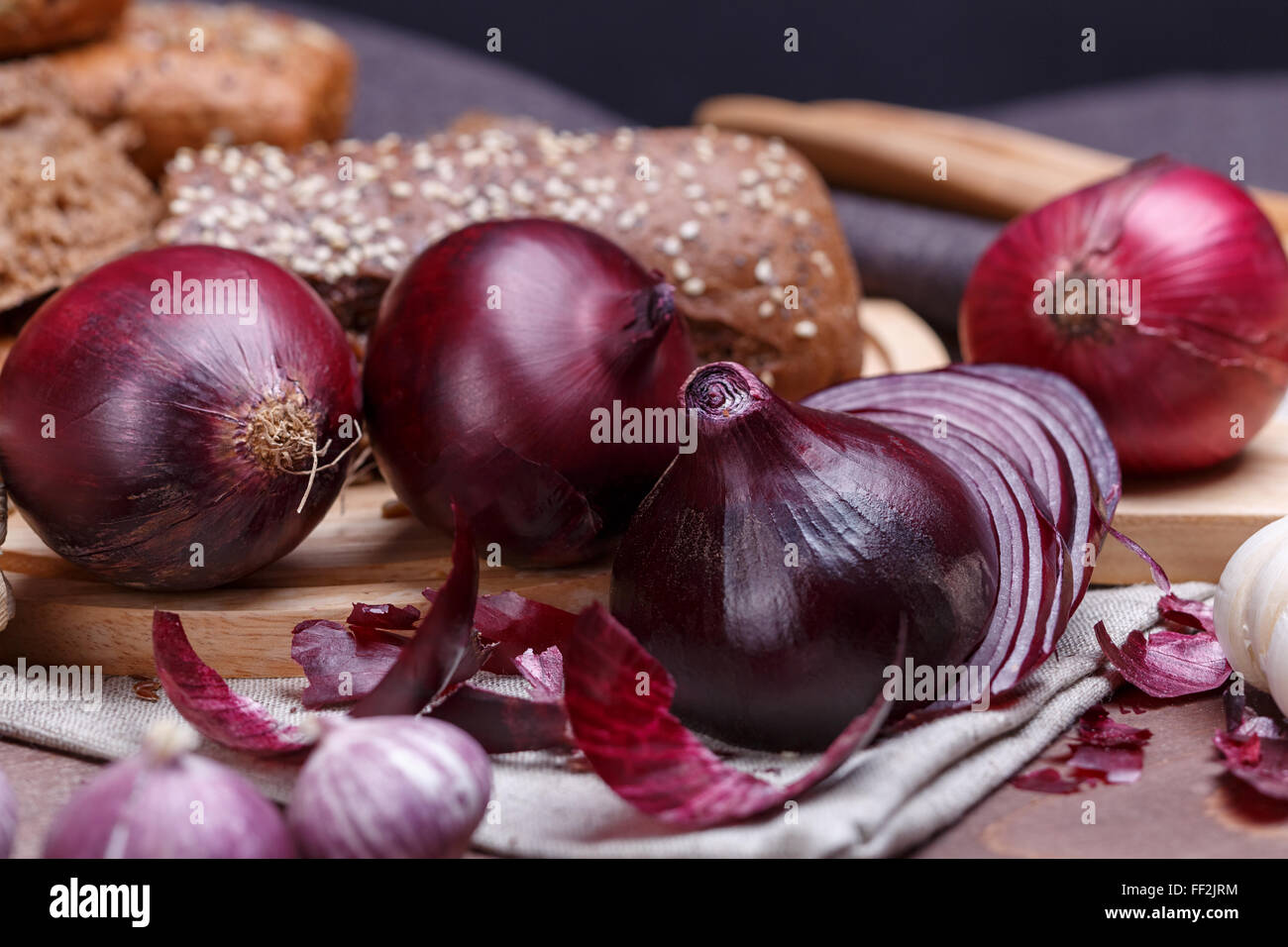 Cipolla, pane e aglio Foto Stock