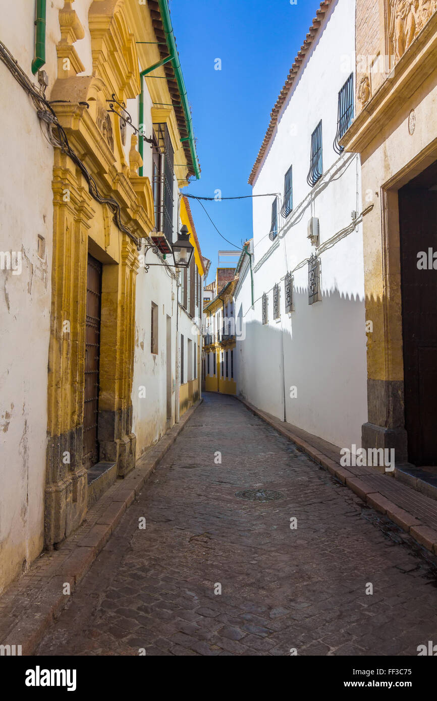 Tipica di Nizza pulire le strade delle città Cordoba, Spagna Foto Stock