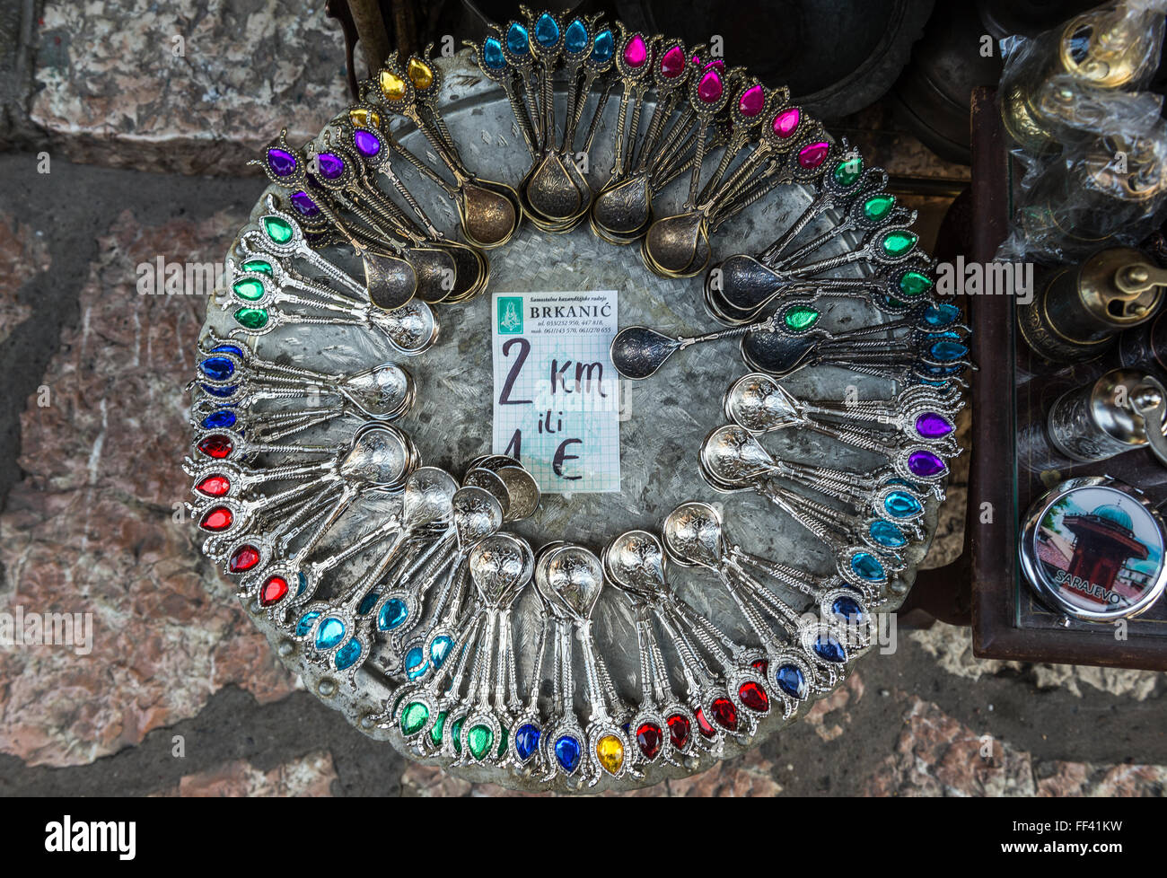 Cucchiaini su un bazar a Bascarsija storico distretto di Sarajevo, Bosnia ed Erzegovina Foto Stock