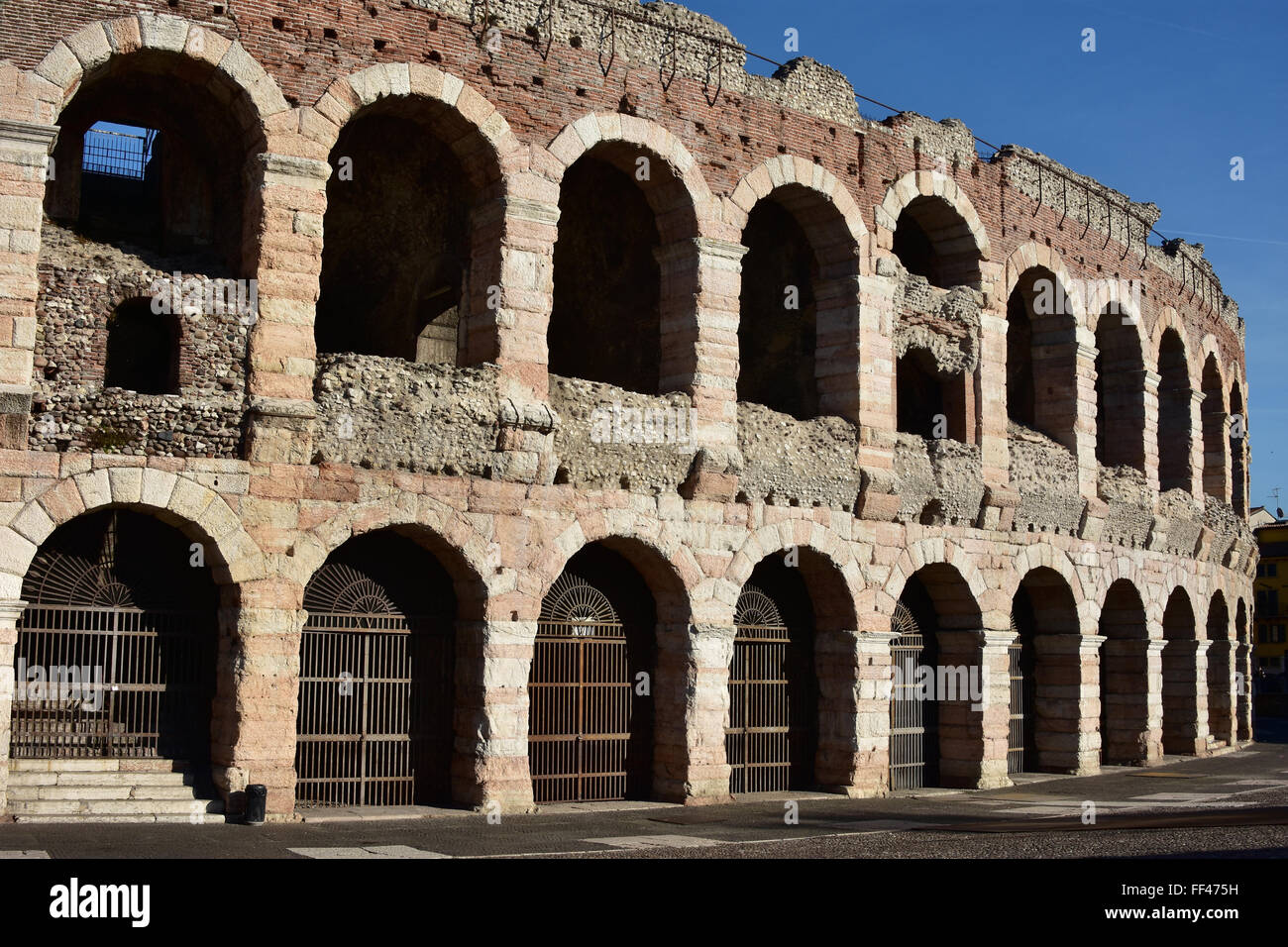 Arena di Verona, il celebre anfiteatro romano nel centro di Verona, Italia Foto Stock