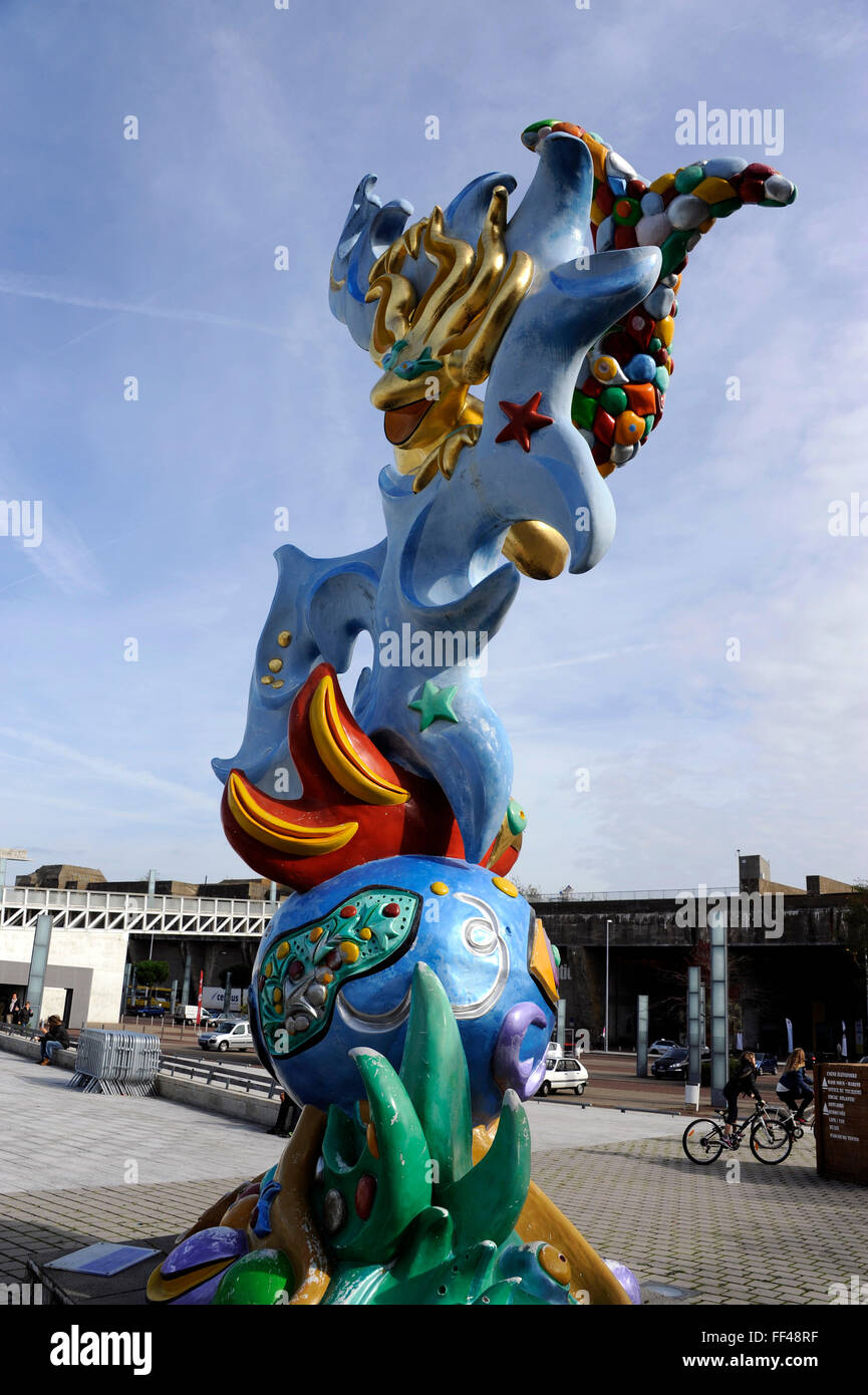 Le voyage de la sirene,la corsa della sirena da Frederica matta,place de l'Amerique Latine,Saint-Nazaire,Loire-Atlantique,Francia Foto Stock