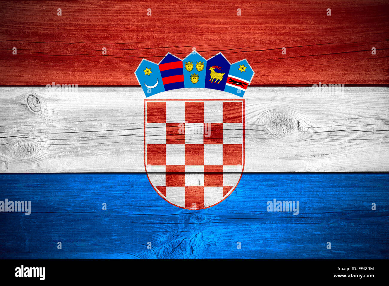 Bandiera della Croazia o il croato banner su sfondo di legno Foto Stock