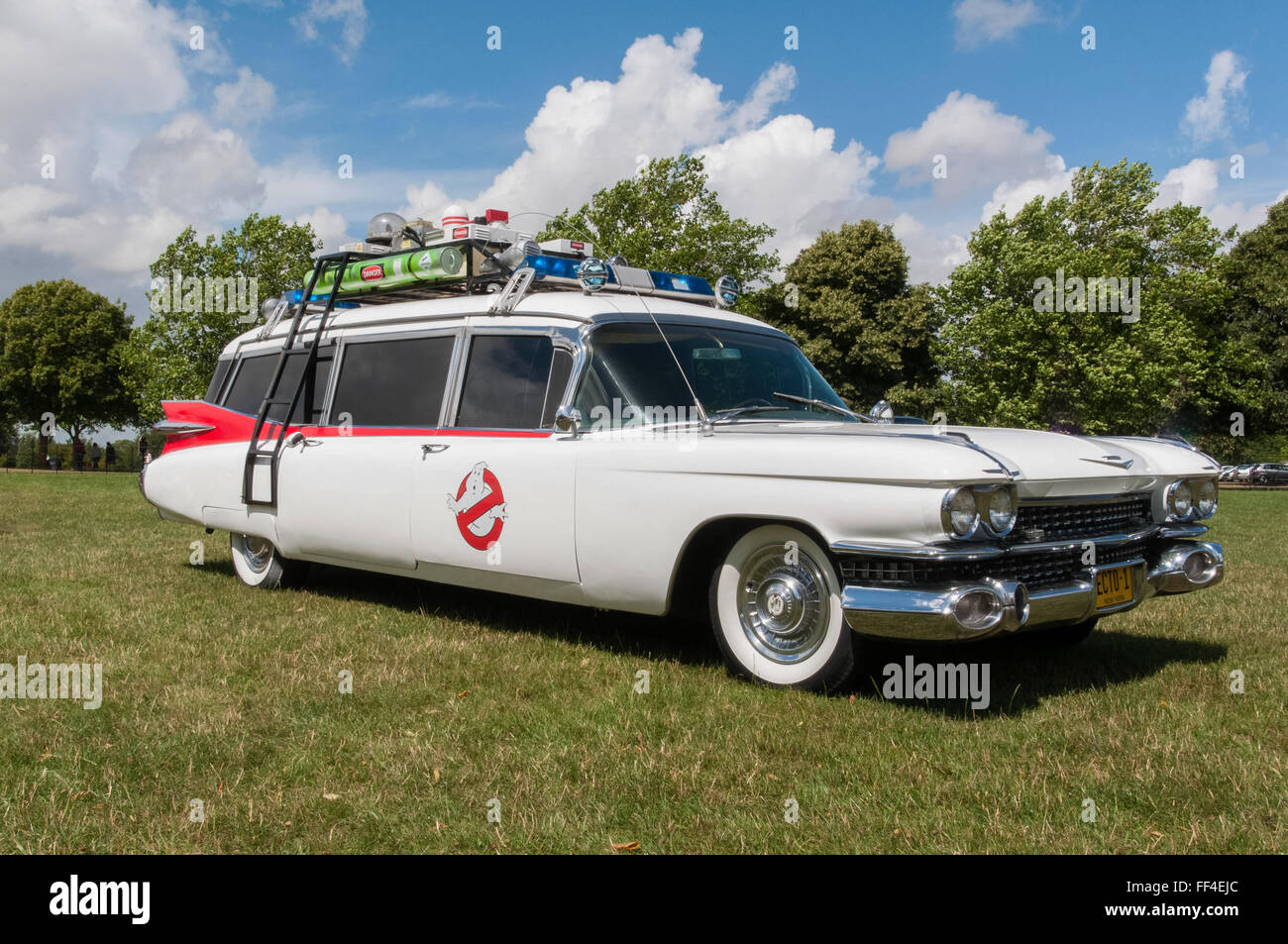 Ecto-1, Ghostbusters auto, American Club Auto sale riunioni Foto Stock