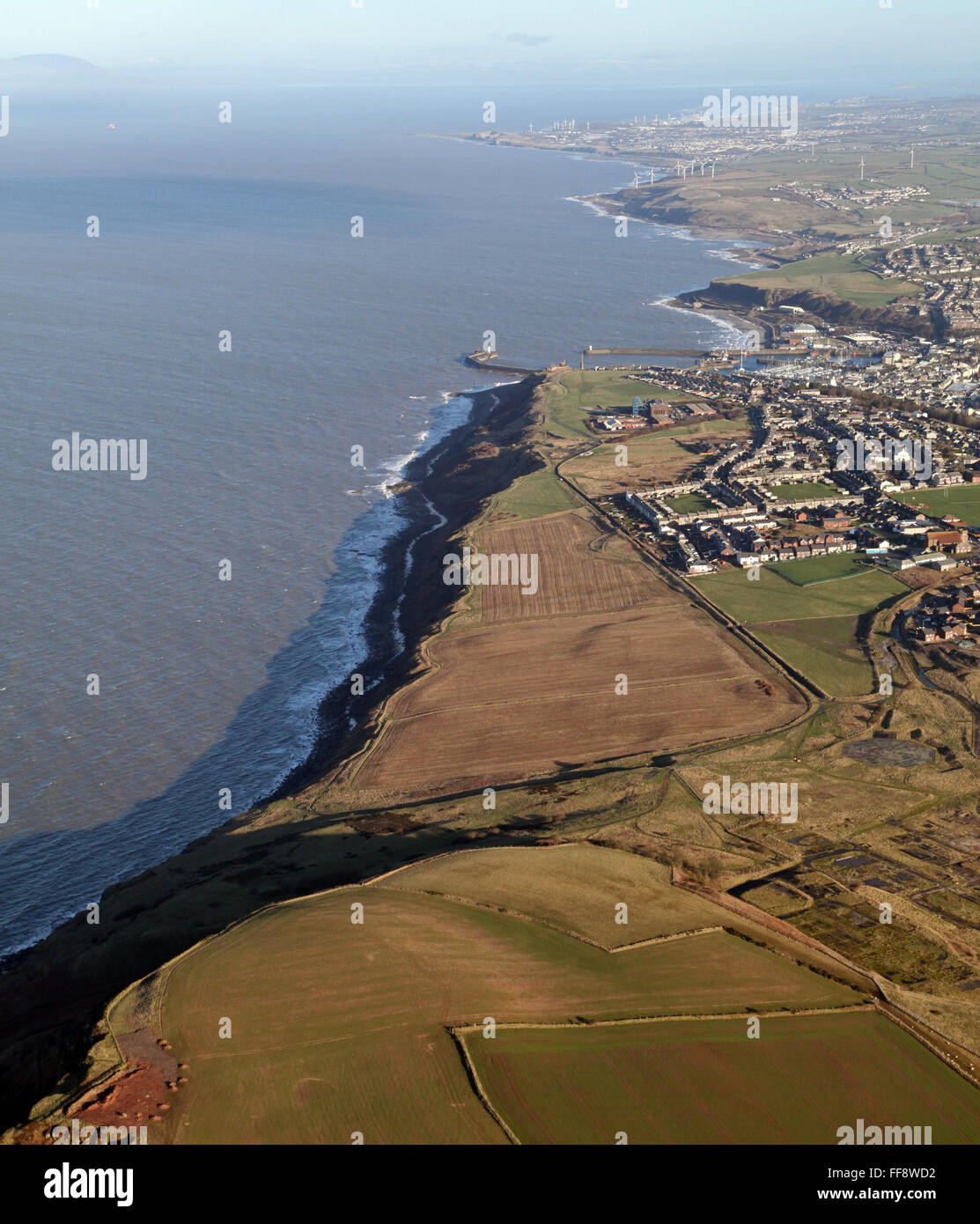 Vista aerea di la costa del Cumbria vicino a Whitehaven, Cumbria, Regno Unito Foto Stock