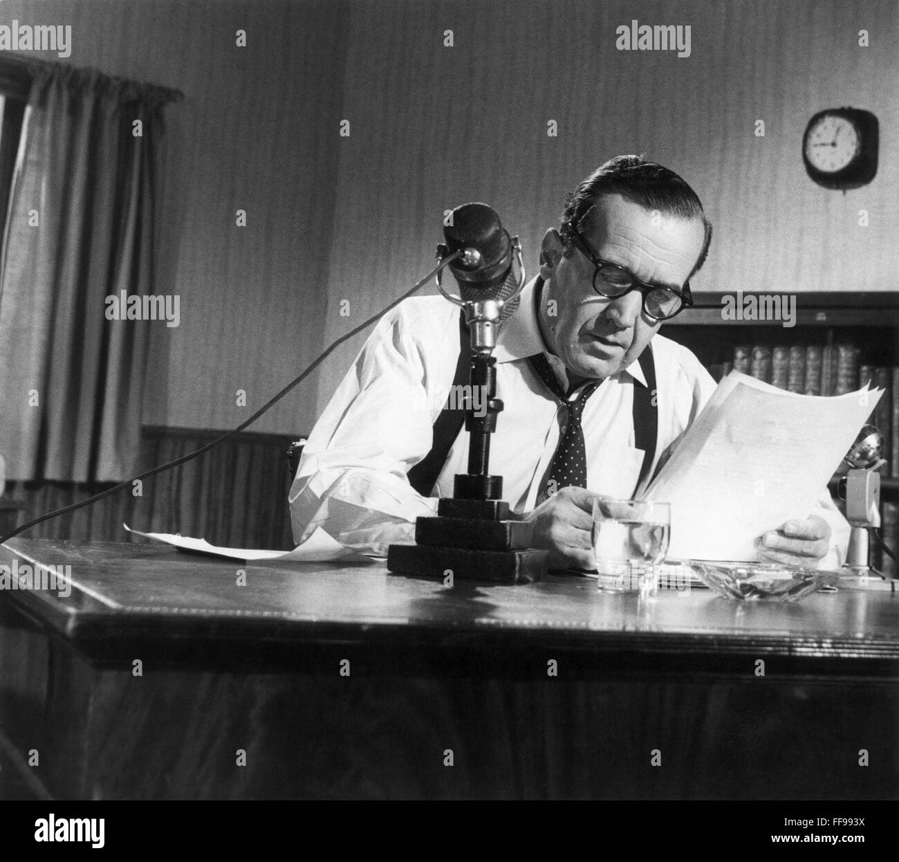 EDWARD R. MURROW /n(1908-1965). Giornalista americano. Foto Stock