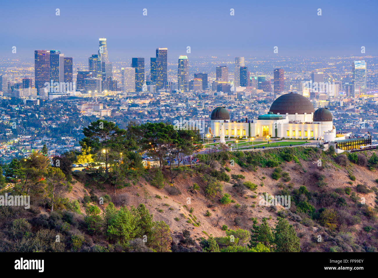 Los Angeles, California, Stati Uniti d'America skyline del centro Da Griffith Park. Foto Stock