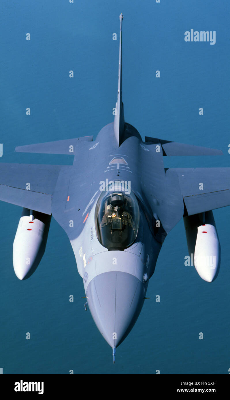 F-16 Fighting Falcon moderni velivoli da combattimento Foto Stock