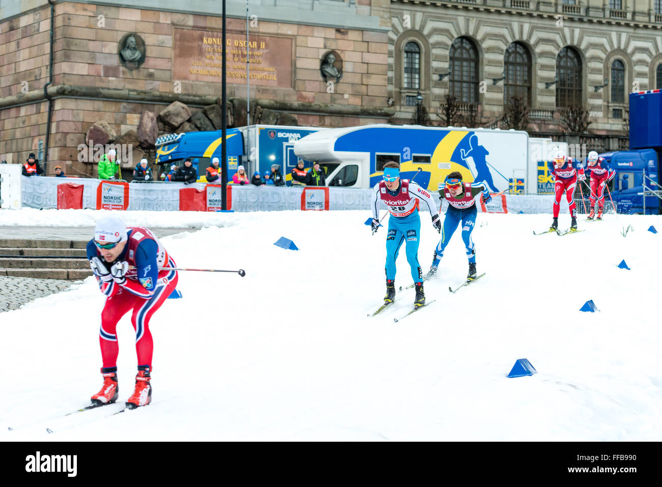 Stoccolma, Svezia. Xi Febbraio, 2016. I concorrenti gara durante il Royal Palace Sprint a Stoccolma, Svezia, 11 febbraio, 2016. © Shi Tiansheng/Xinhua/Alamy Live News Foto Stock