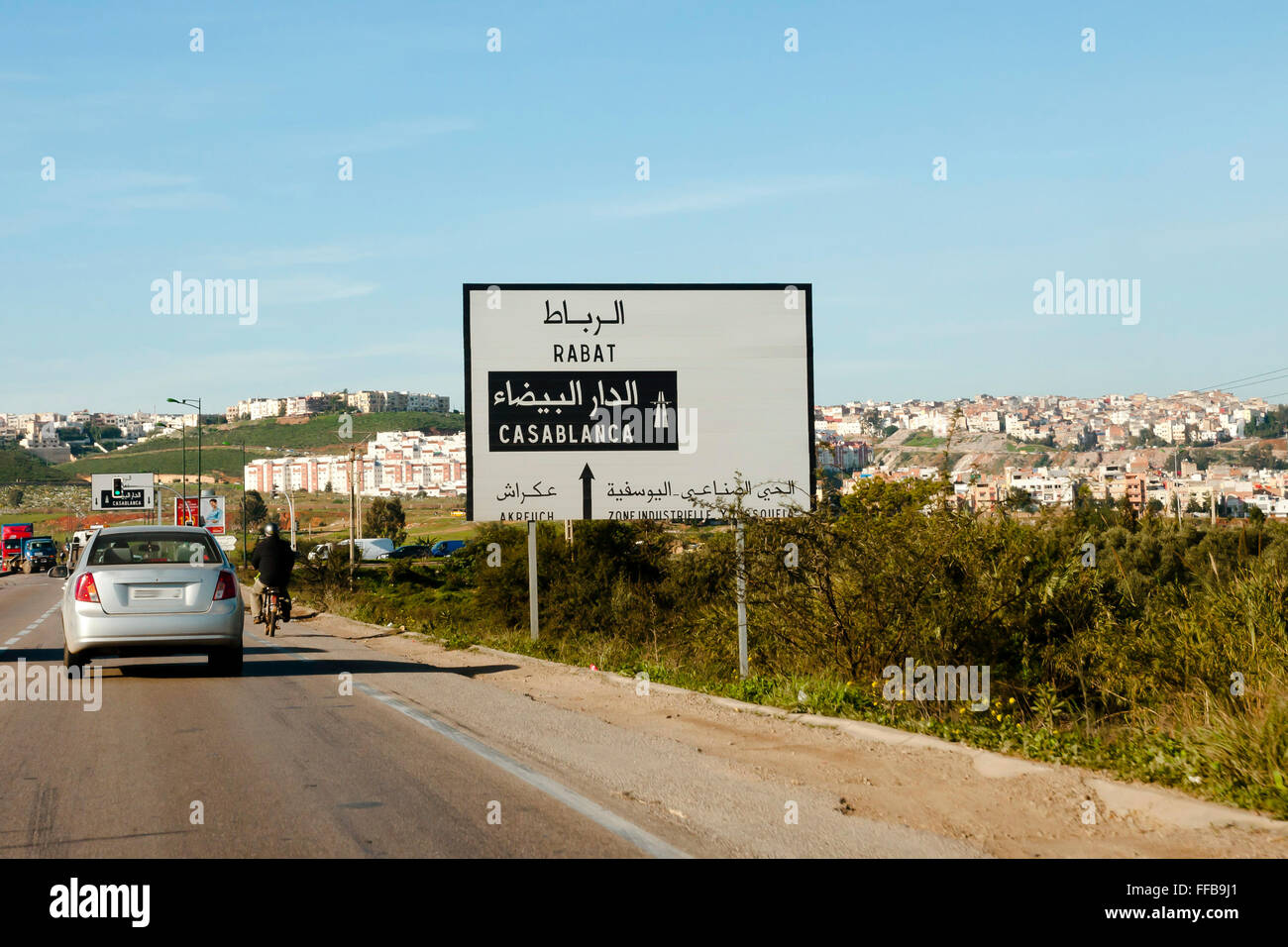 Rabat e Casablanca Road Sign - Marocco Foto Stock