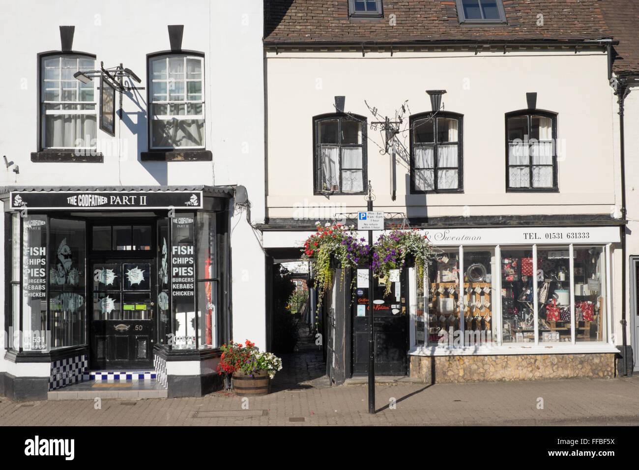 Negozi in Ledbury's Homend Foto Stock