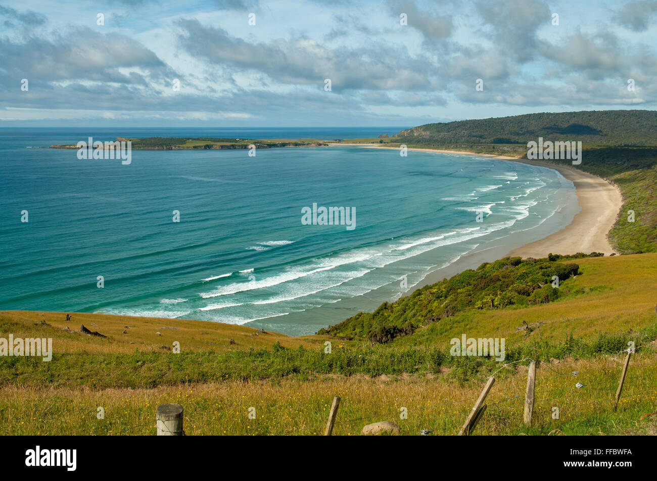 Tautuku Bay da Firenze Hill Lookout, il Catlins, Sud Otago, Nuova Zelanda Foto Stock