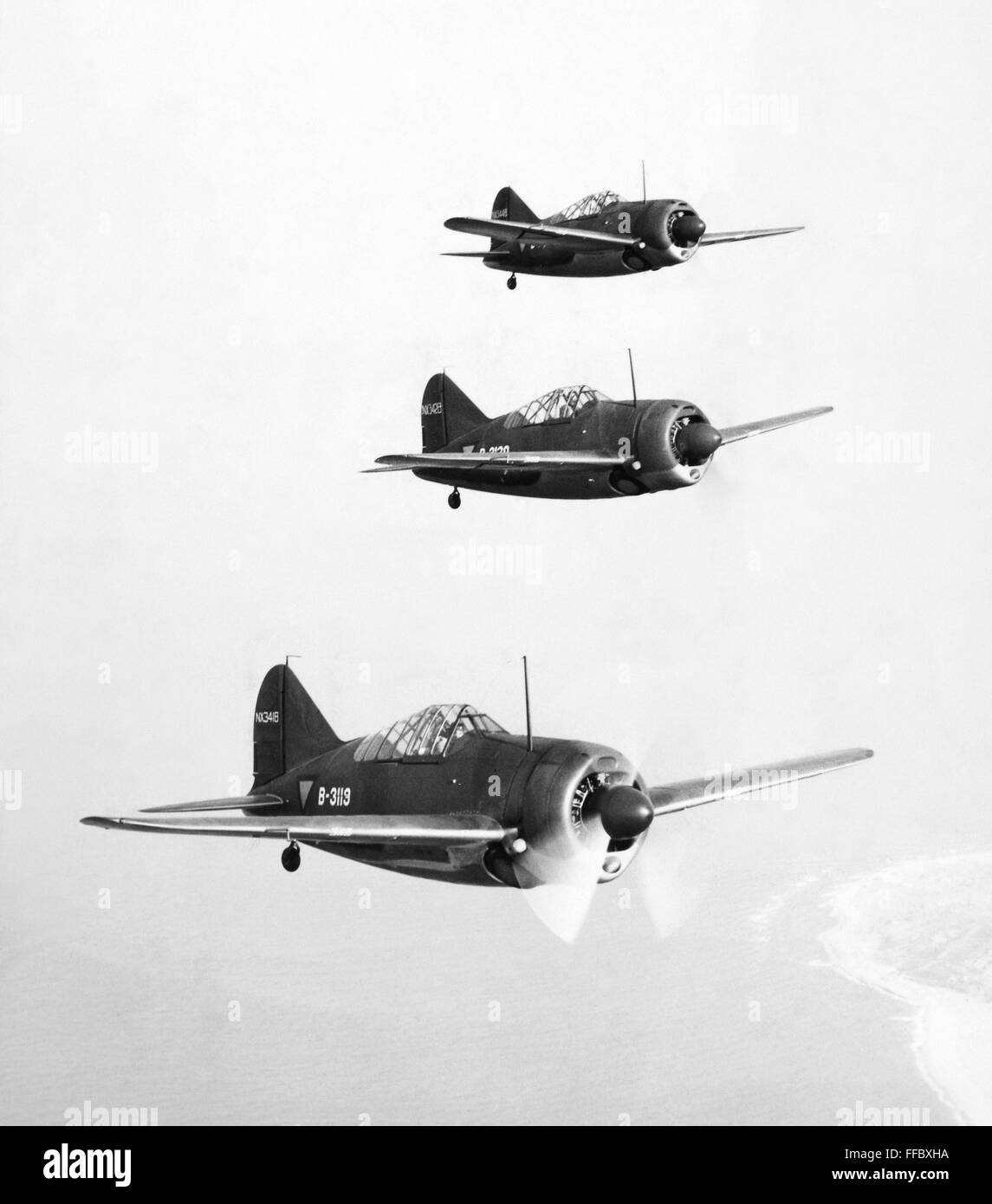 BRITISH aerei da combattimento. /NA squadrone di Brewster F2A Buffalo aerei da combattimento sottoposti a prove di volo, 1941. Foto Stock