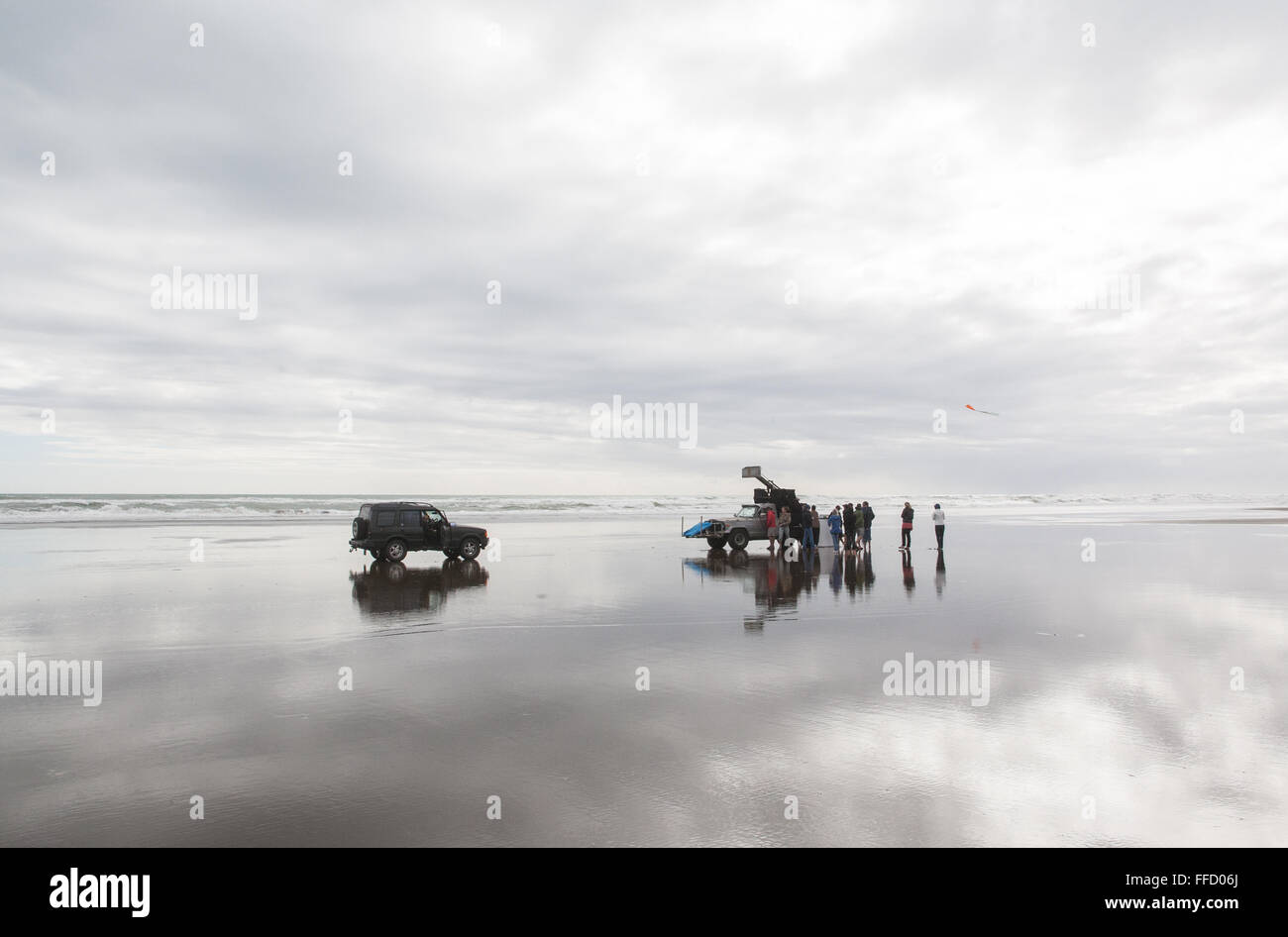 Troupe,filmato,film,impostare,filmato a Muriwai,Beach,Waitakere,varia,Nord,Auckland,l'isola nord,Nord,Isola,,Nuova Zelanda, Nuova Zelanda, Australasia,dell'Oceania, del Pacifico Foto Stock