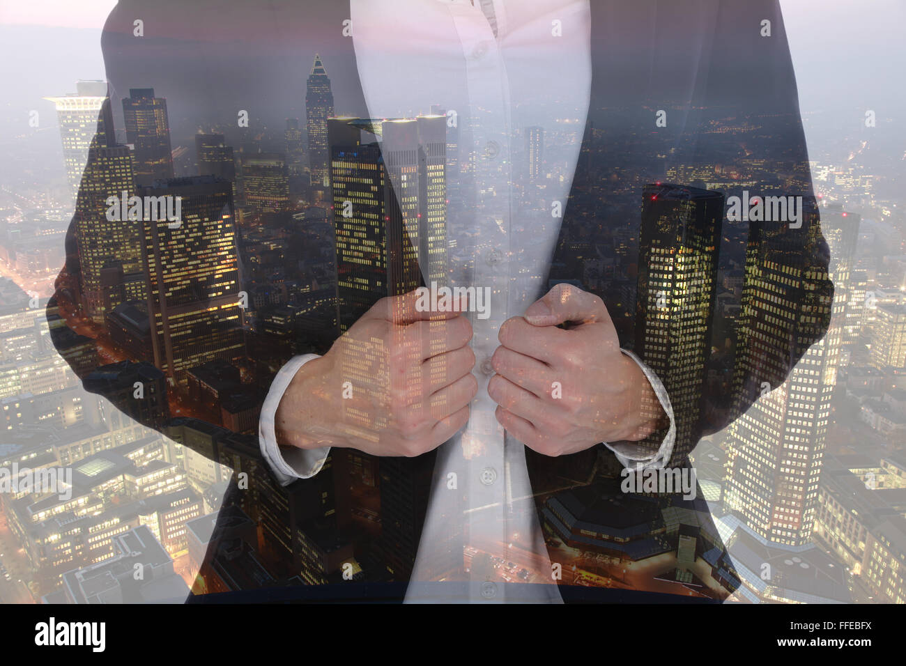 Business uomo donna imprenditrice imprenditore di successo di carriera manager city doppia esposizione con successo Foto Stock