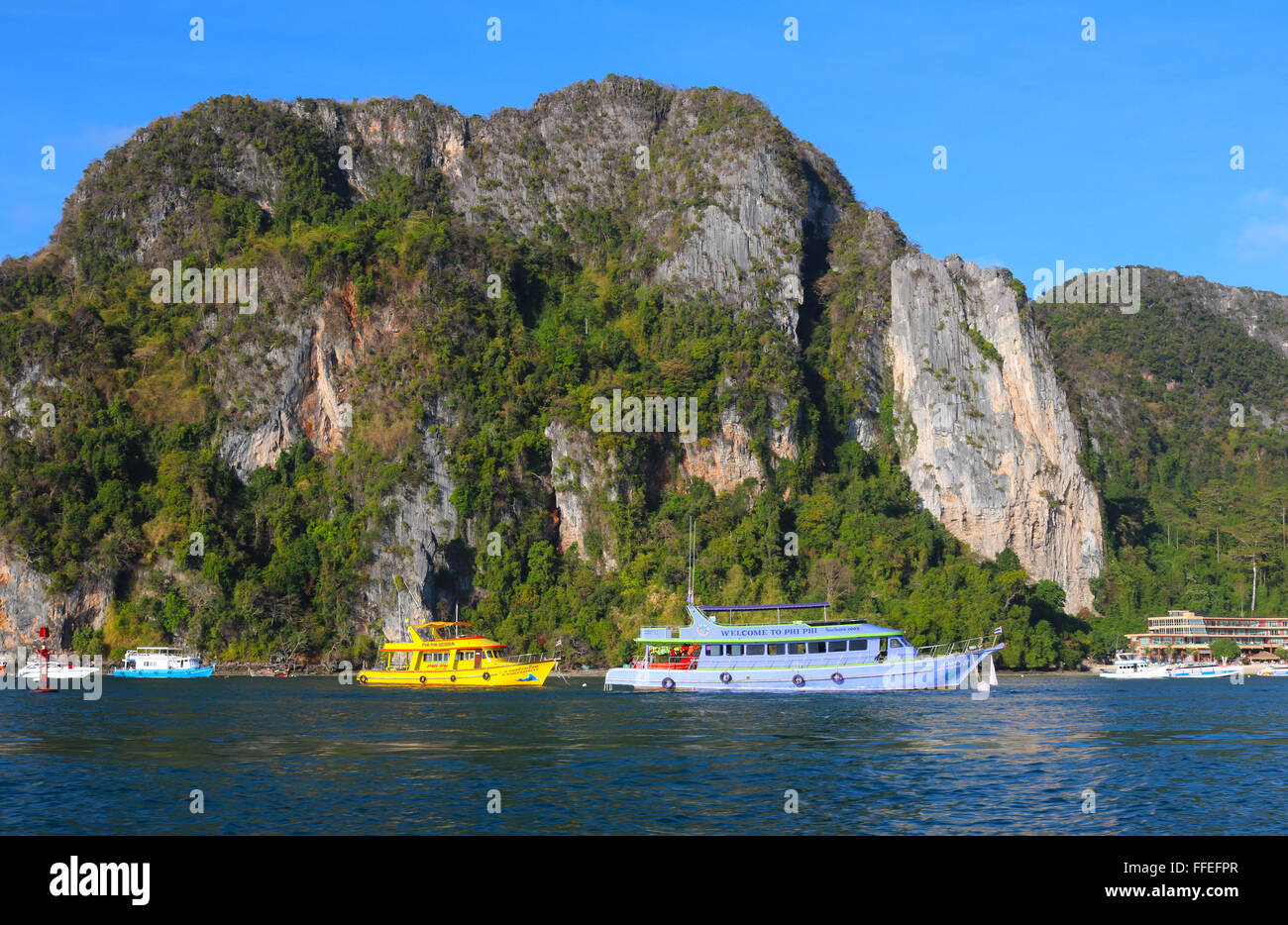 Tailandia Krabi le Isole Phi Phi Koh Phi Phi Don Ao Tonsai Adrian Baker Foto Stock
