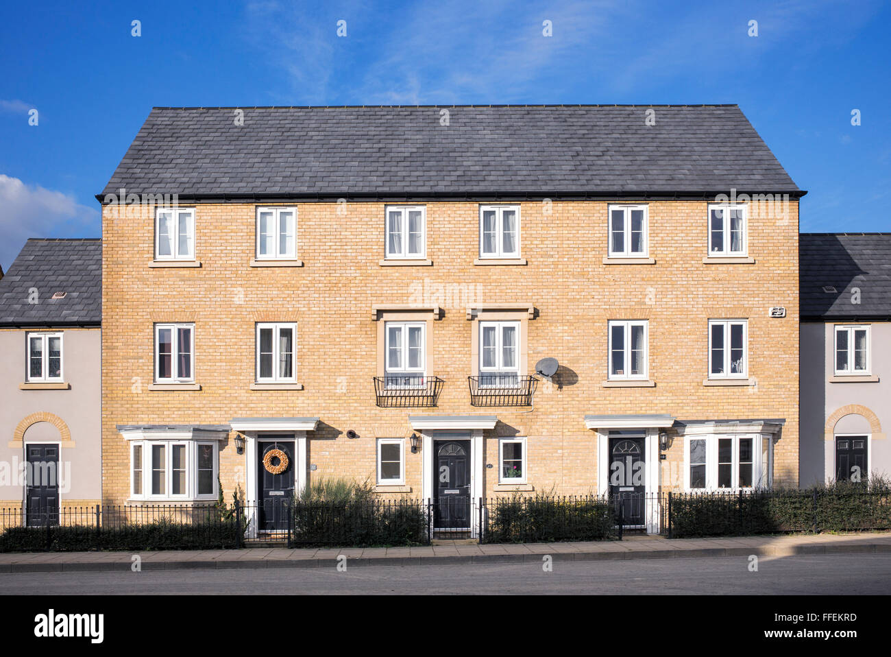 Alloggiamento moderno sviluppo, Kingsmere, Bicester, Oxfordshire, Inghilterra Foto Stock