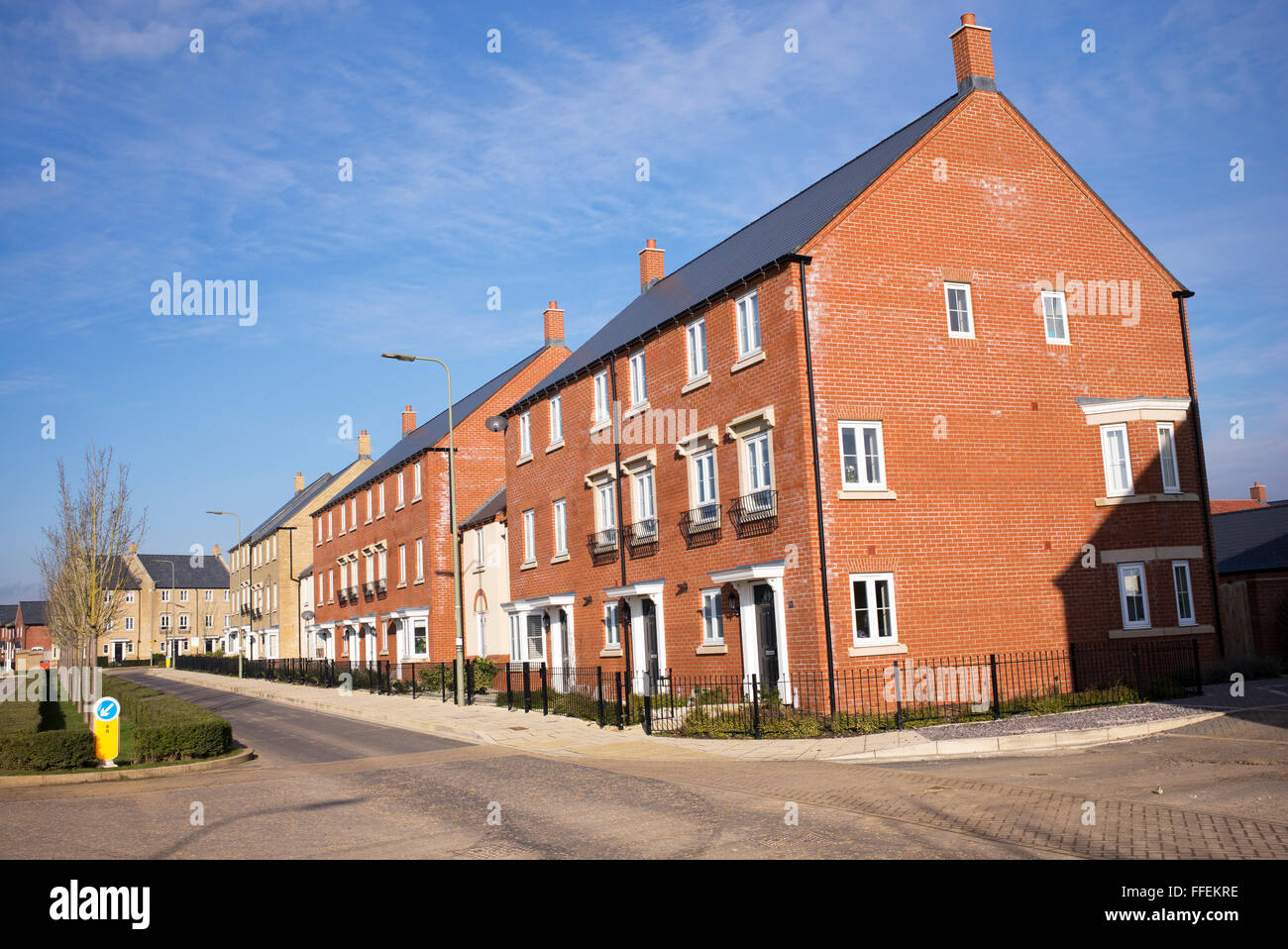 Alloggiamento moderno sviluppo, Kingsmere, Bicester, Oxfordshire, Inghilterra Foto Stock