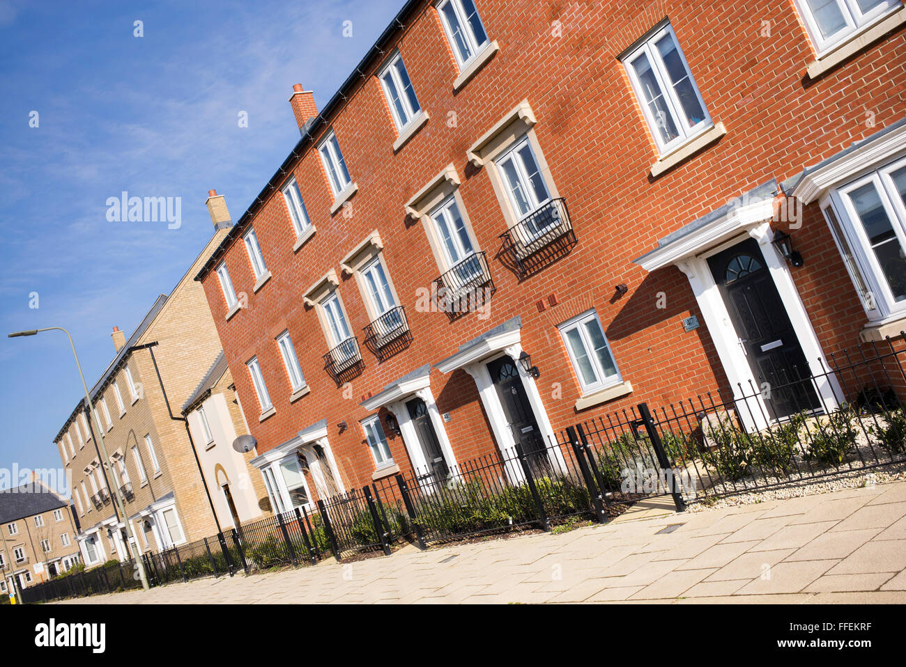 Alloggiamento moderno sviluppo, Kingsmere, Bicester, Oxfordshire, Inghilterra Foto Stock