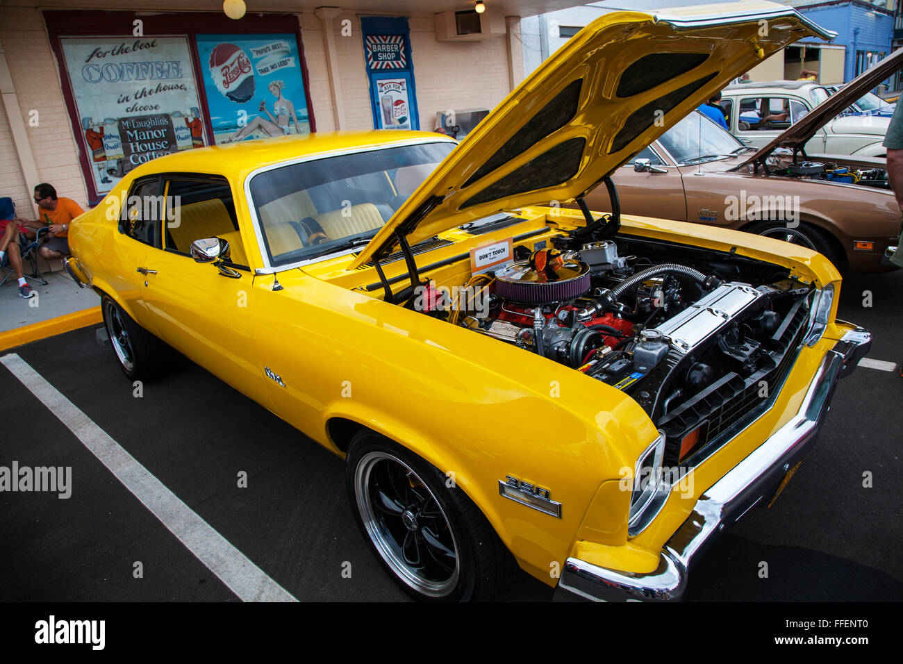 Chevy Nova a Kissimmee città vecchia auto settimanale cruise, Kissimmee, Florida USA Foto Stock