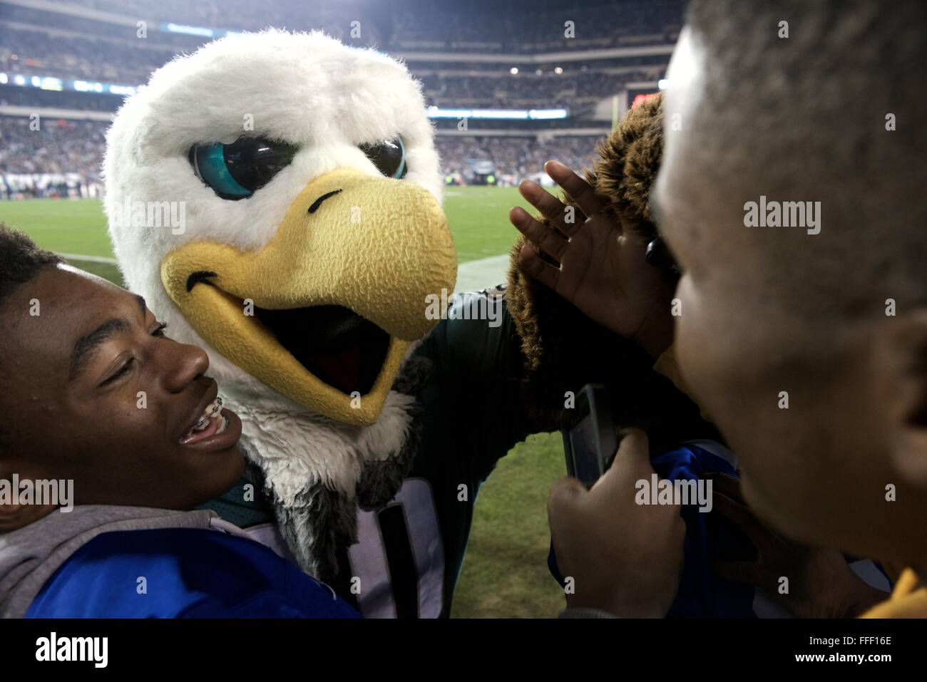 HS Football Stato e pop Warner Nat' champions frequentare il NFC East Div dic. 26, 2015 Redskins vs. Eagles gioco in Philadelphia Foto Stock