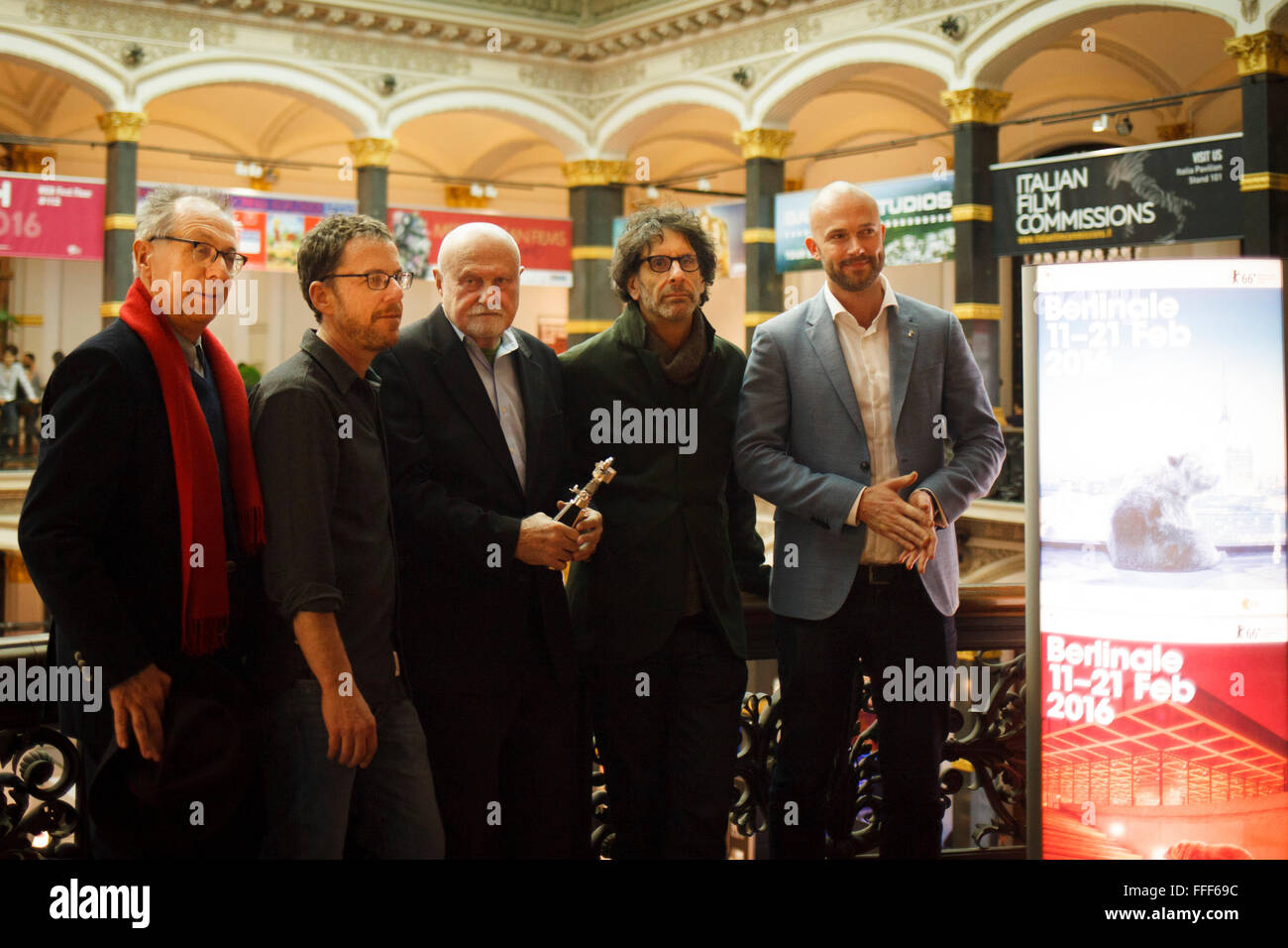 Berlino, Germania. 12 Feb, 2016. Ben Barenholtz si è aggiudicato la Berlinale fotocamera su Venerdì, 12 febbraio 2016 alle ore 14.30 al cinema presso il Martin-Gropius-Bau, con i fratelli Coen in frequenza. Credito: Odeta Catana/Alamy Live News Foto Stock