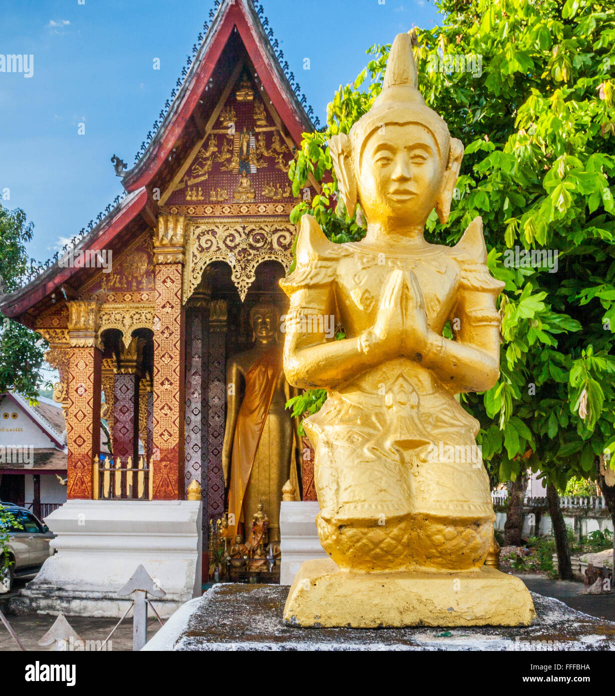 Repubblica democratica popolare del Laos, Luang Prabang, Cappella della statua di Budda di Wat Sen Souk Haram Foto Stock