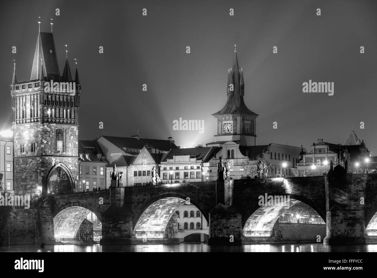 Praga, il Ponte Carlo e il vecchio Townl. Repubblica ceca Foto Stock