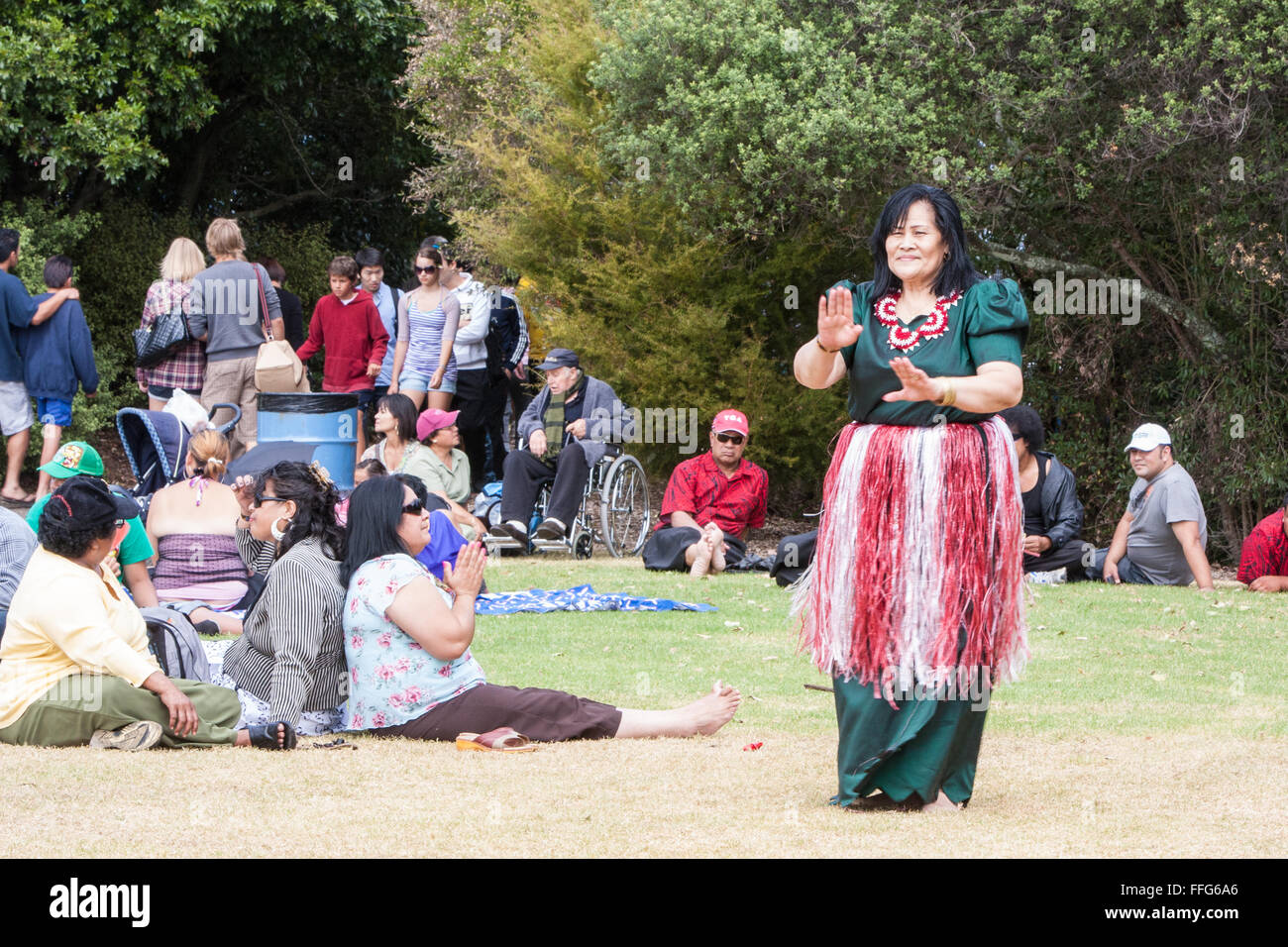 Dancing attore nel marzo annuale raduno al Festival Pasifika,Auckland, Nuova Zelanda Foto Stock