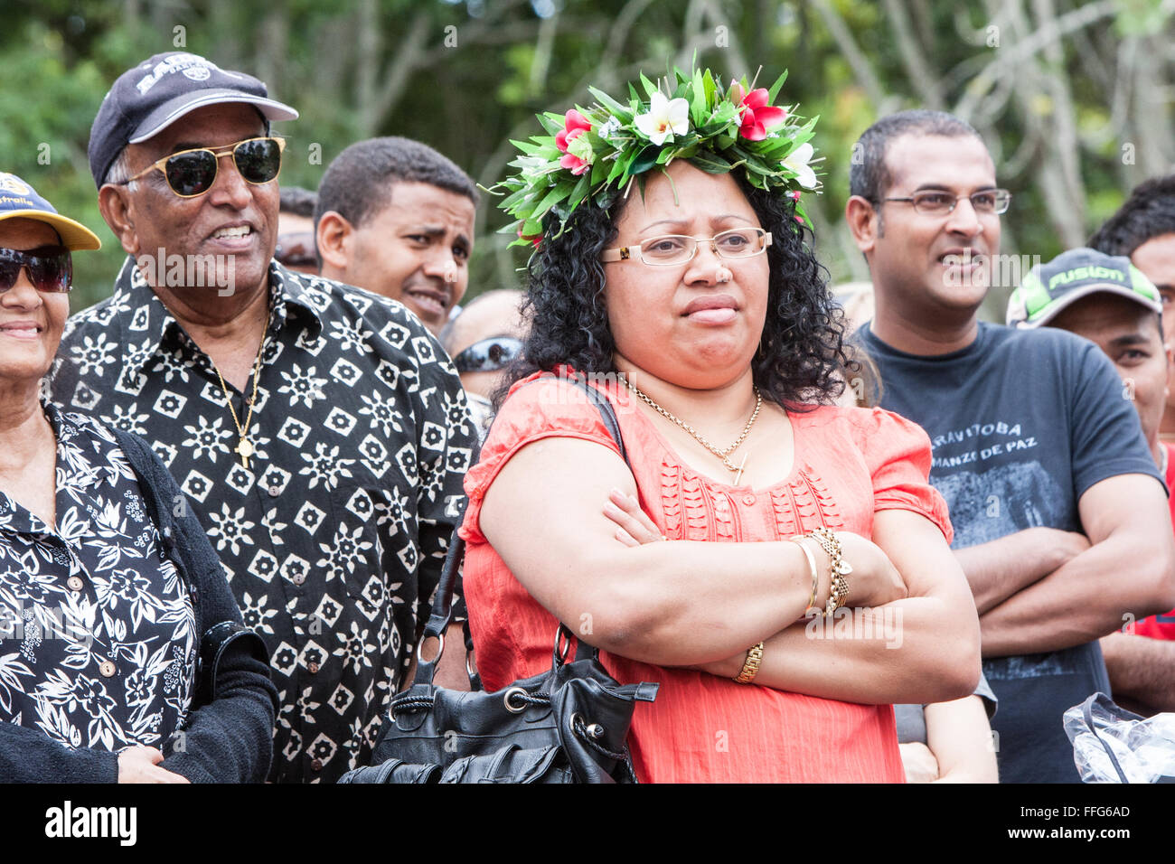 Pubblico dalle isole del Pacifico la visualizzazione gli interpreti di marcia annuale raduno al Festival Pasifika,Auckland, Nuova Zelanda Foto Stock