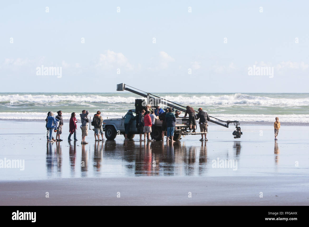 Troupe riprese,filmato,film,impostare,Movie set cinematografico, a Muriwai Beach in Nuova Zelanda. La realizzazione del filmato è una grande industria in Nuova Zelanda. Foto Stock
