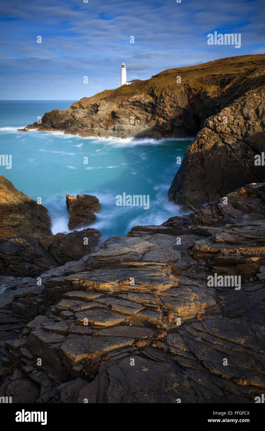 Il faro di Capo Trevose, vicino a Padstow in Cornovaglia. Foto Stock