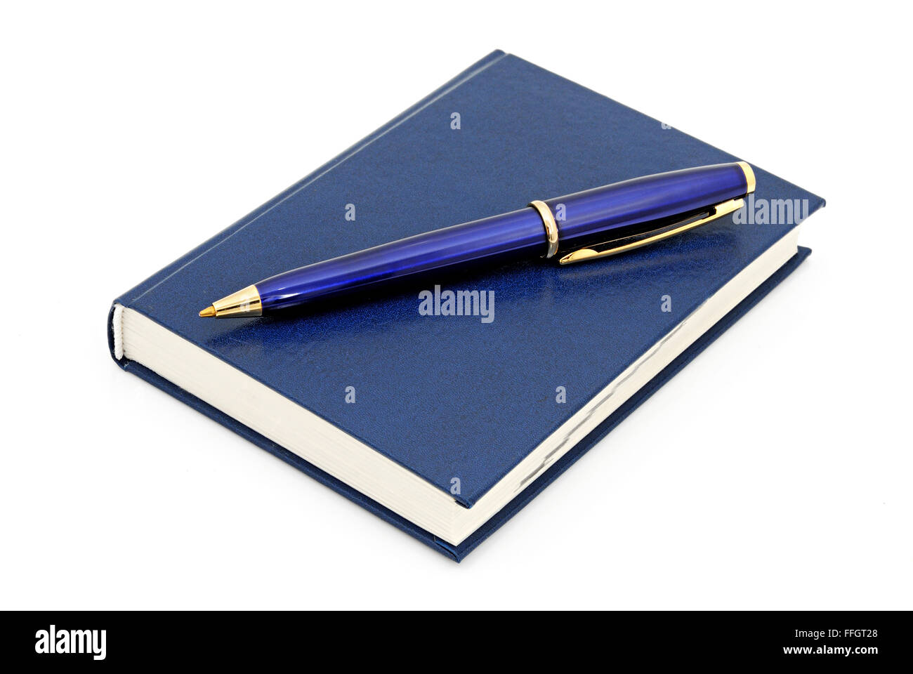Notebook e penna biro isolati su sfondo bianco Foto Stock