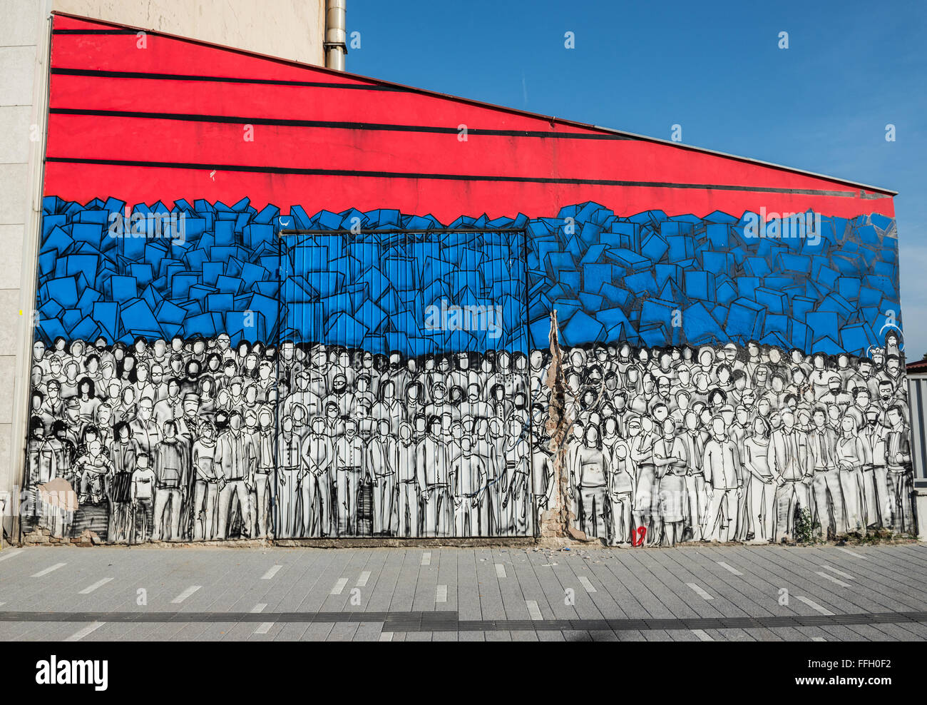 Murale a Hercegovacka Street nel quartiere Savamala, Belgrado, Serbia Foto Stock