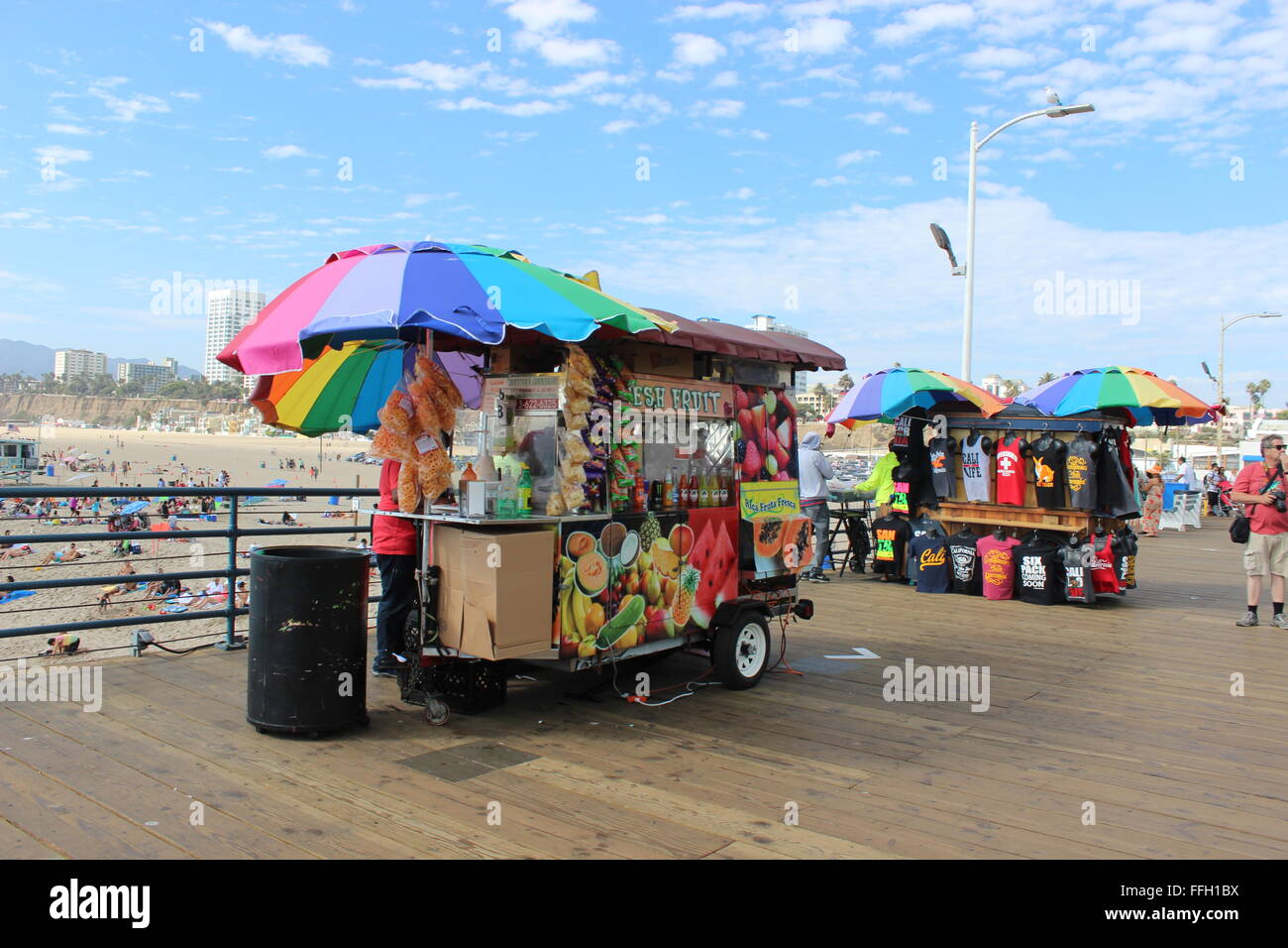 Venditori ambulanti al molo di Santa Monica Foto Stock