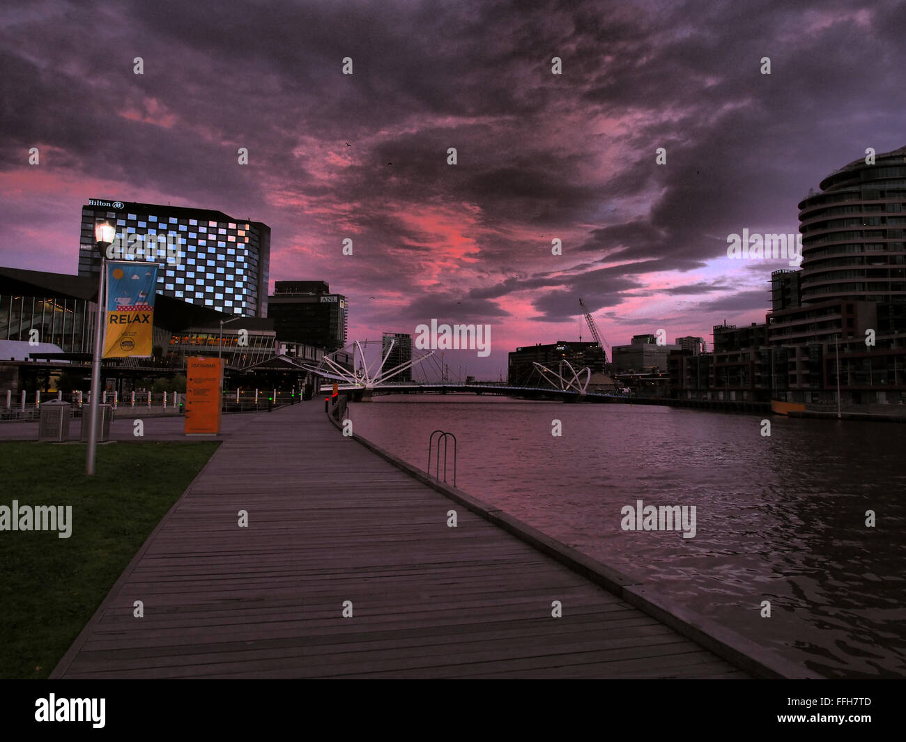Pink Sunrise Fiume Yarra Sud Wharf Melbourne Foto Stock