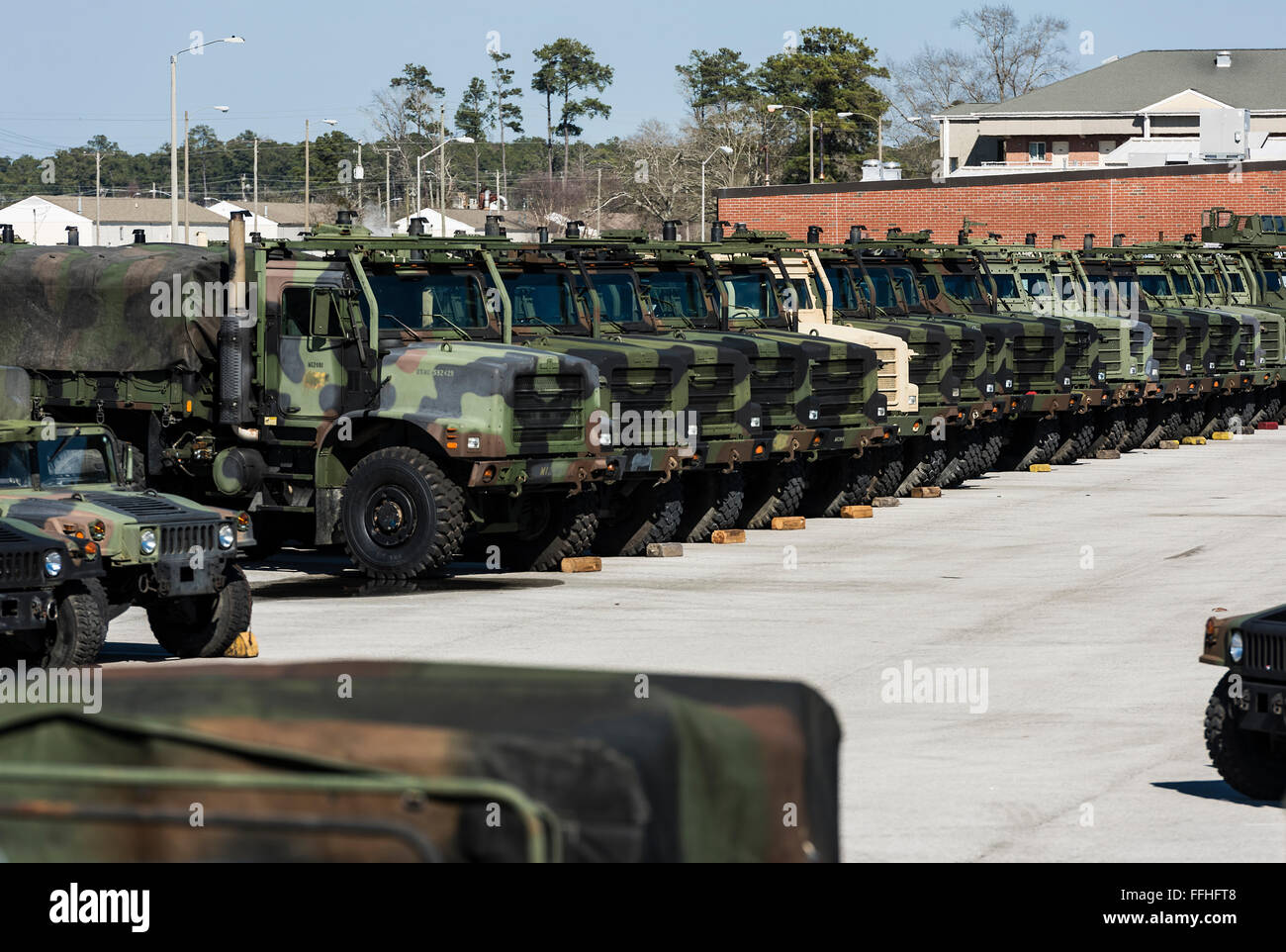 Camion militari, Marine Corps base Camp Lejeune, North Carolina, STATI UNITI D'AMERICA Foto Stock
