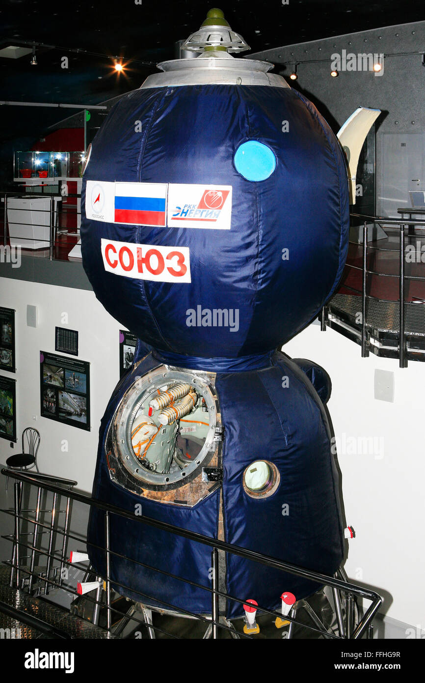Un veicolo spaziale Soyuz presso il Museo Memoriale della Cosmonautica di Mosca, Russia Foto Stock