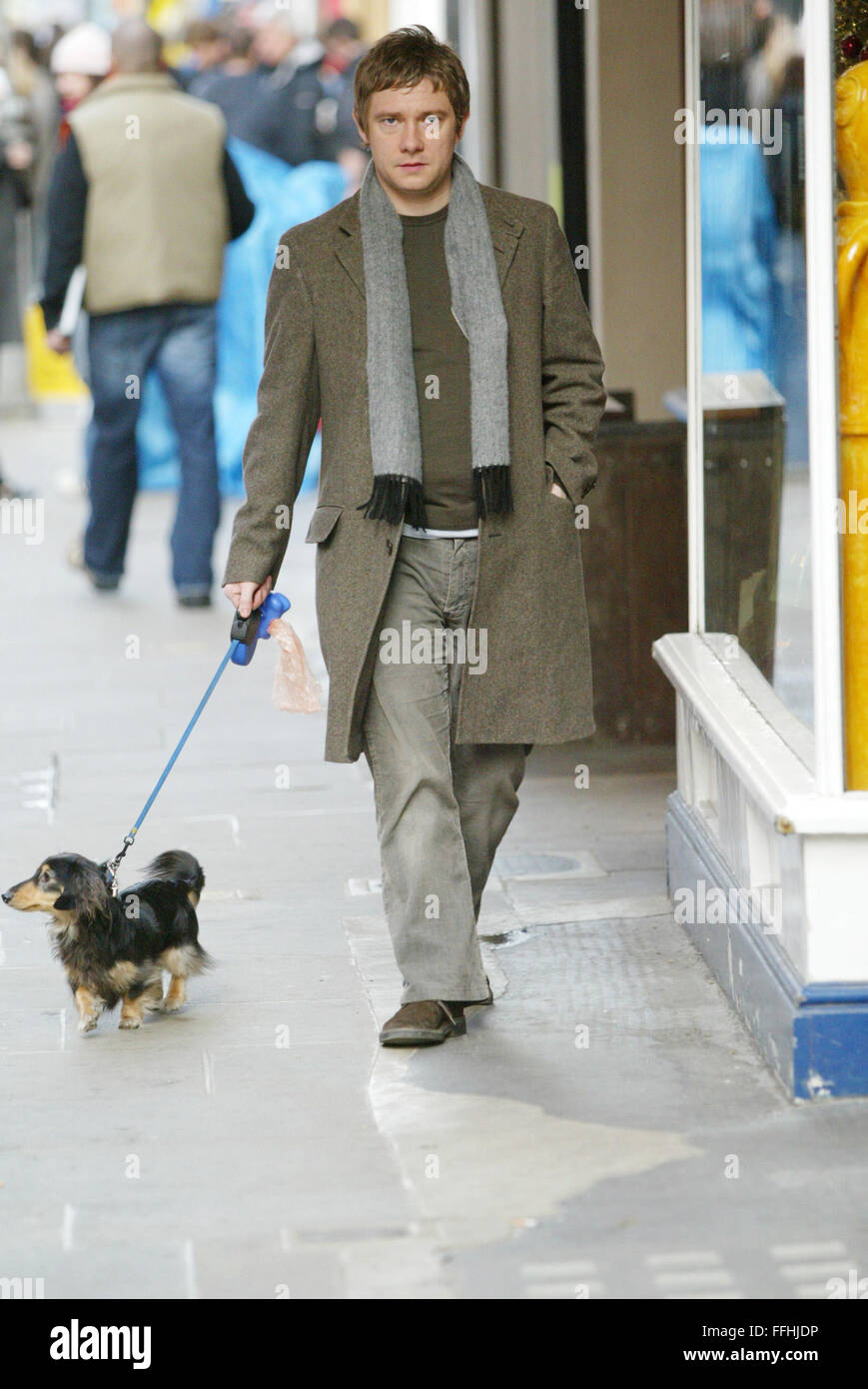 Martin freeman e il suo cane per prendersi una pausa da catturare la Buona Notte (2007) e pop in coco de mer, (immagine di credito©Jack Ludlam) Foto Stock