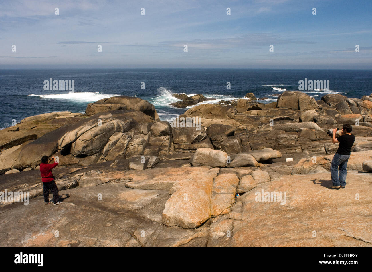 Modo di San Giacomo, Ruta Jacobea. A Muxia, A Coruña. "Pedra do Timón', per la sua somiglianza al timone di una barca ed è anche linke Foto Stock