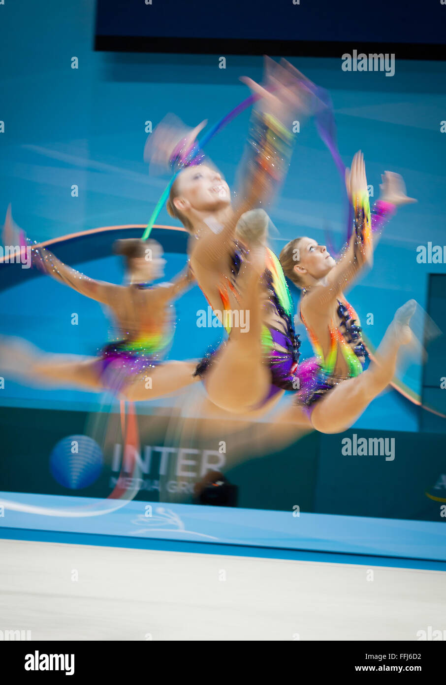 Kiev, Ucraina - 1 Settembre 2013: Team di Bielorussia esegue durante la trentaduesima Rhythmic Gymnastics World Championship (Gruppo apparecchiatura Foto Stock